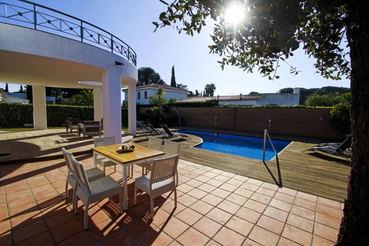 Santorini Planetcostadorada Villa Cambrils