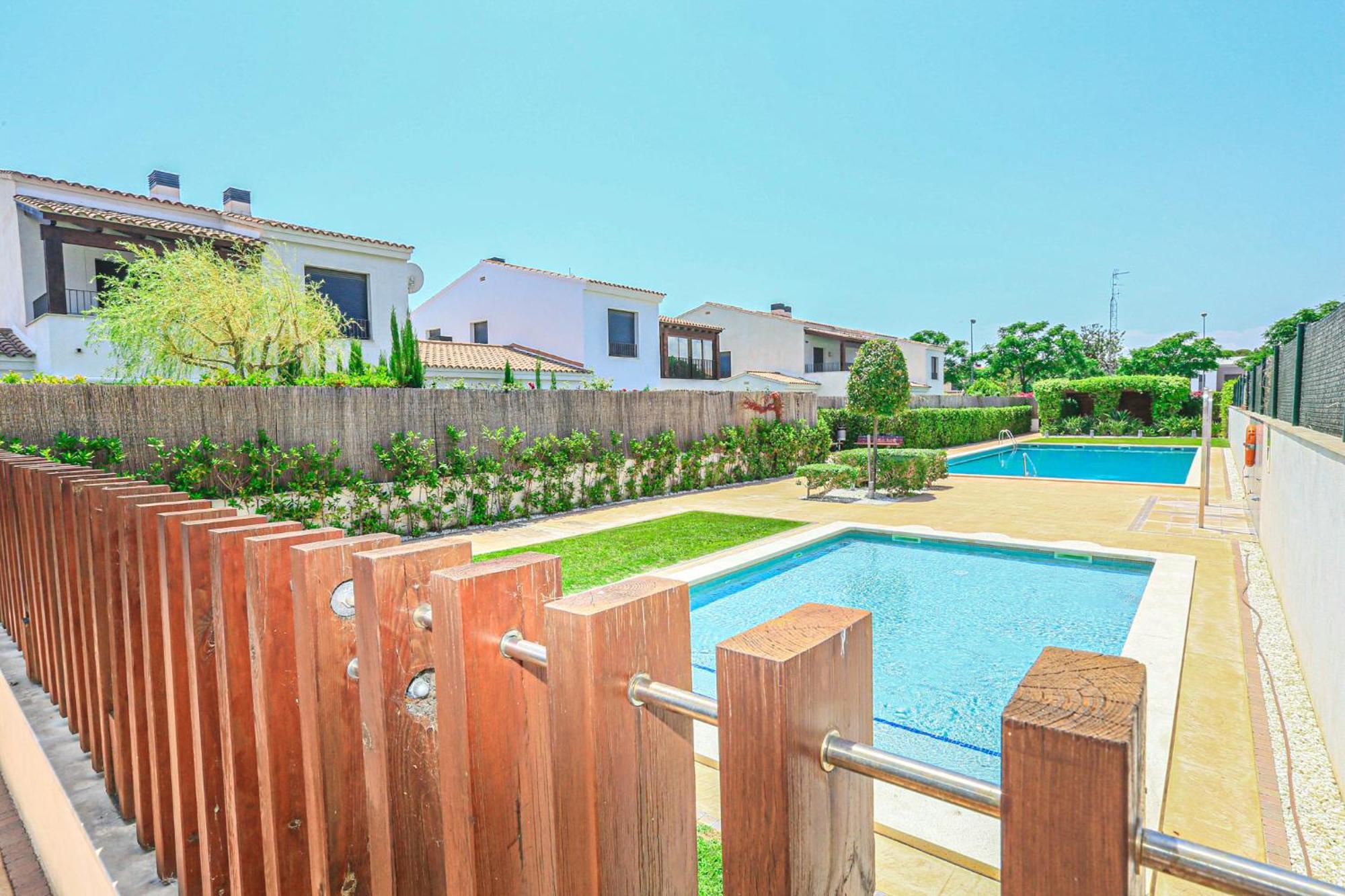 Passeig Del Mar - Only Families *