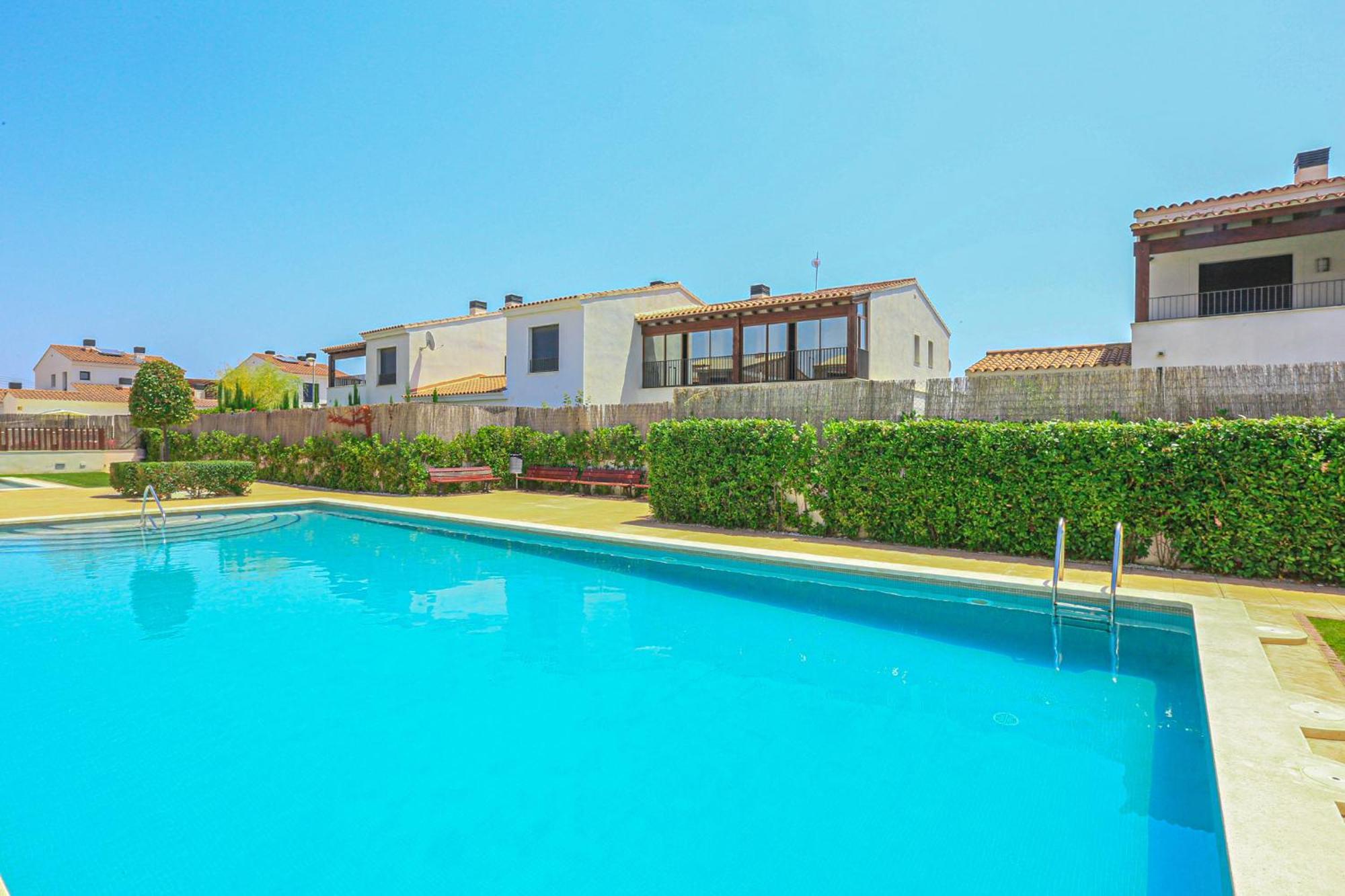 Passeig Del Mar - Only Families Holiday home *