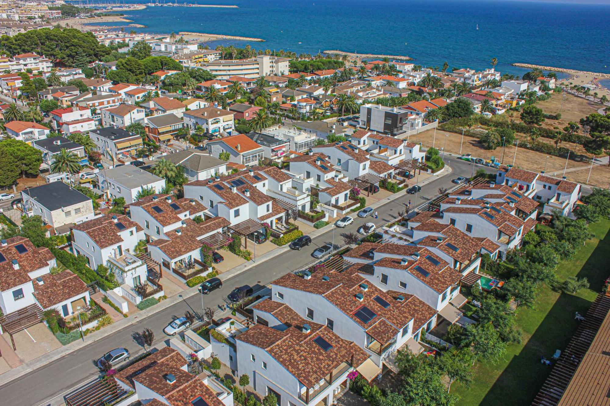 Passeig Del Mar - Only Families *