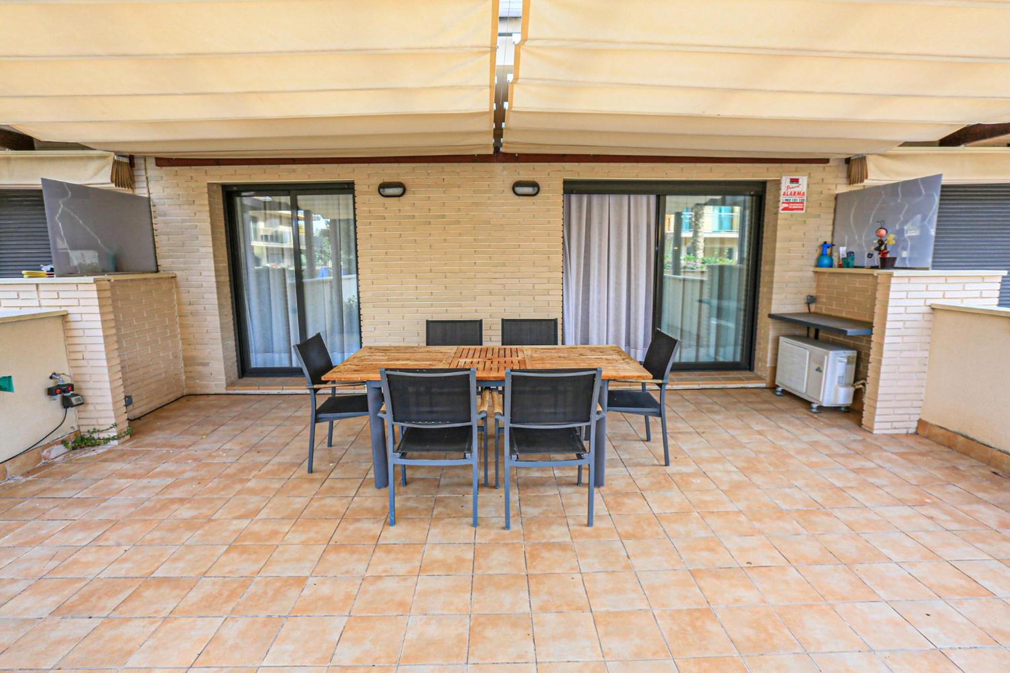Marina Bjs D - Solo Familias Apartamento