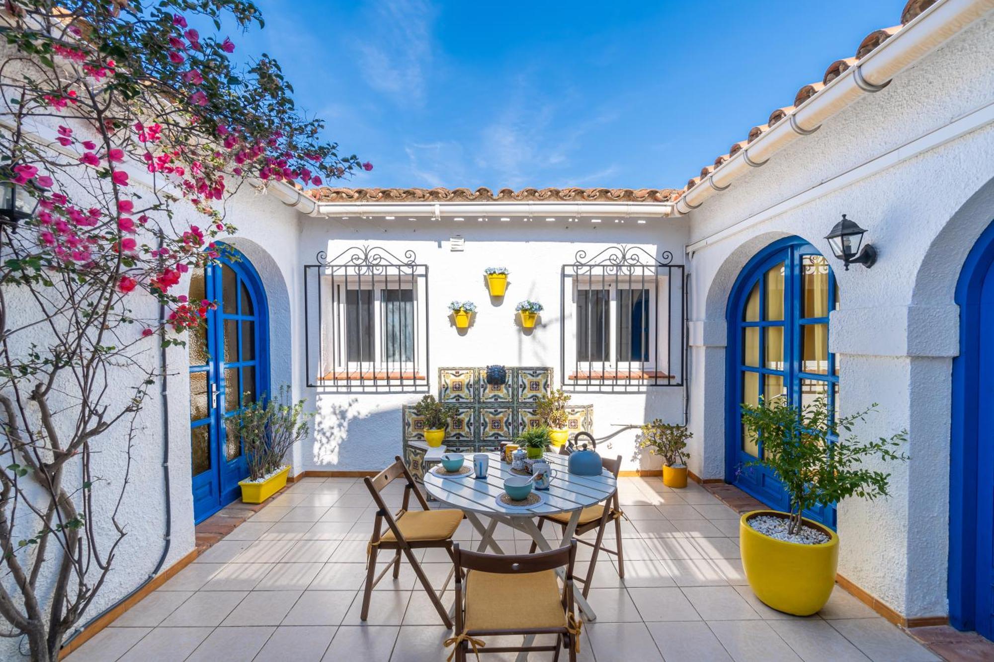 Mediterranean House - - Relax & Style For 8 Pax Holiday home