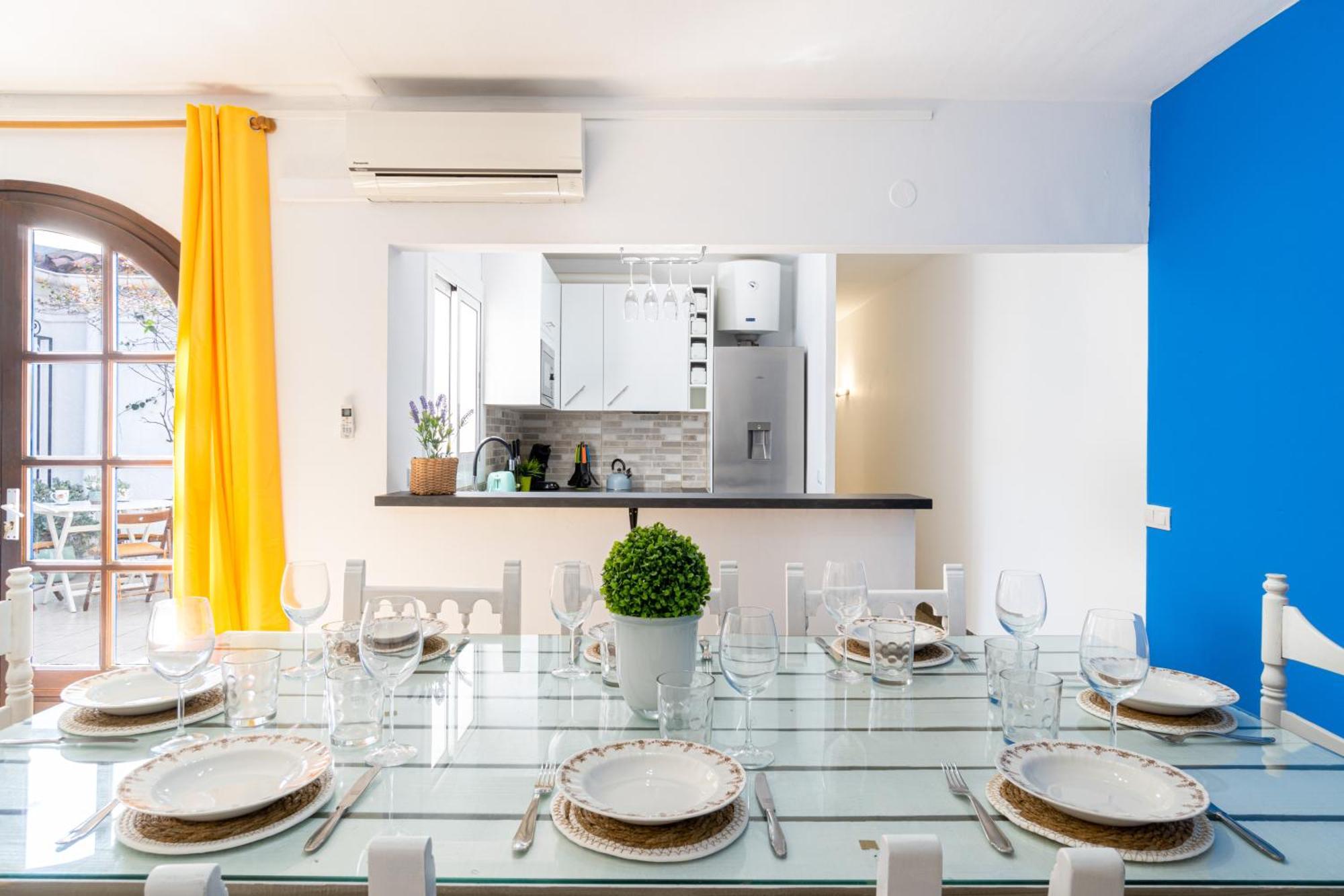 Mediterranean House - - Relax & Style For 8 Pax