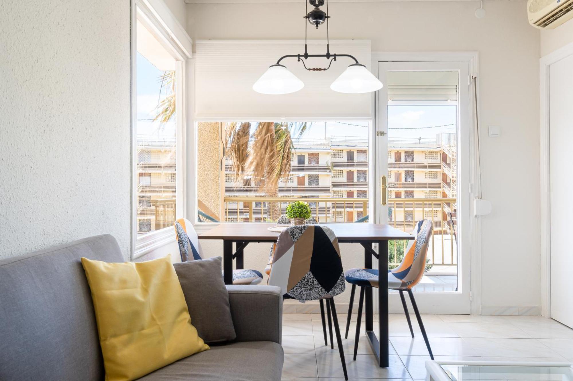 Apartment Coastal Paradise & Cozy With A 100m From The Beach!