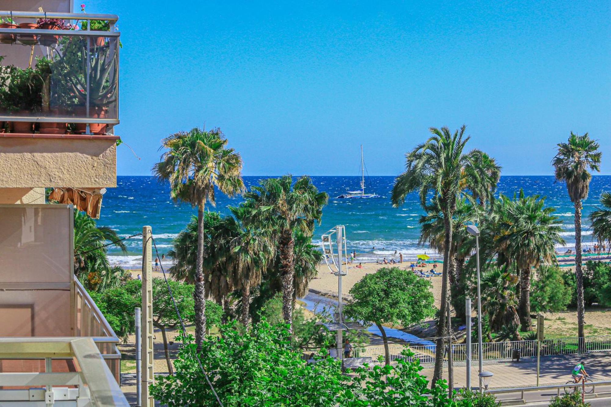 Aquarium - Only Families Apartment Cambrils