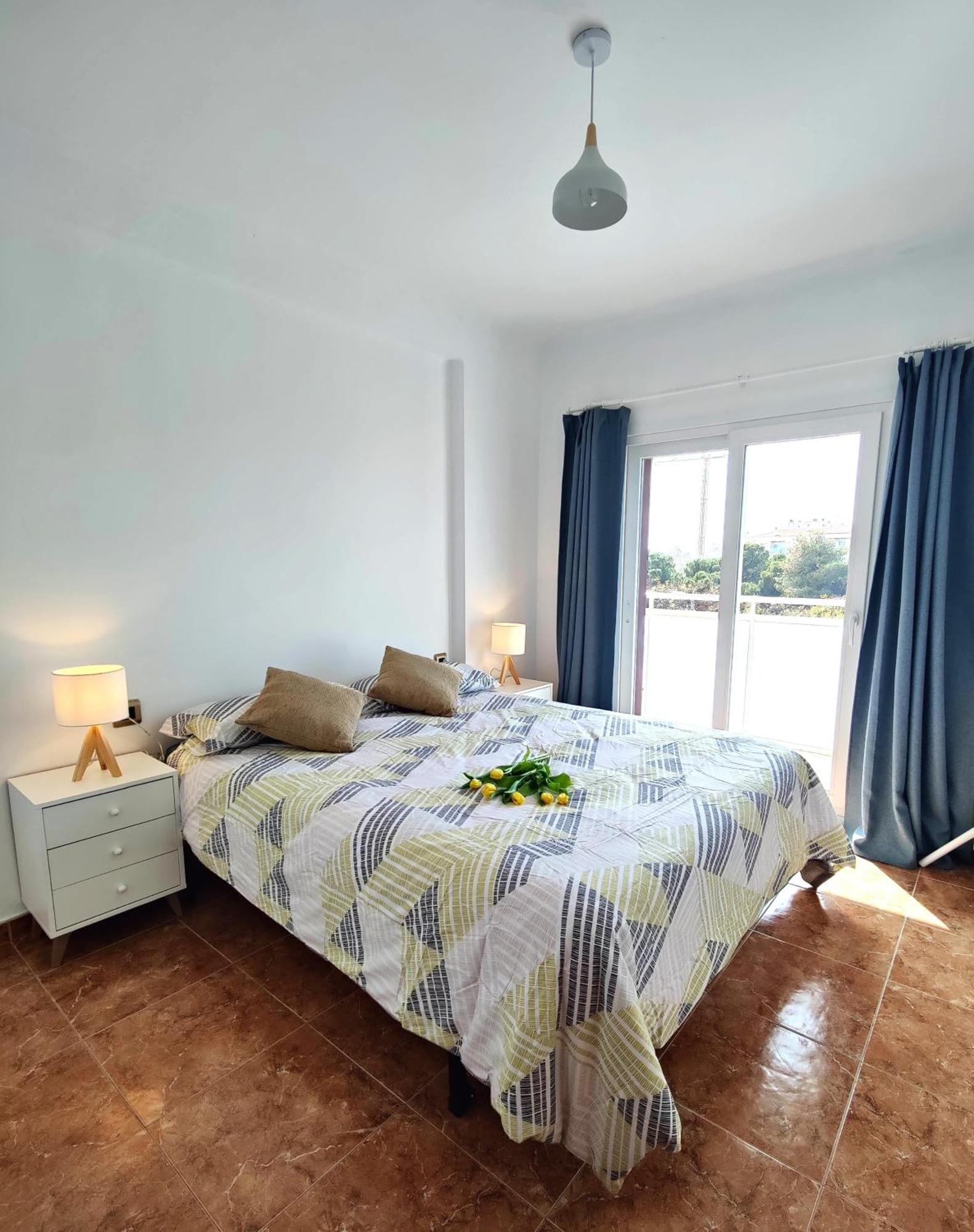 Apartamento Sunny Flat With Balcony And Sea Views *