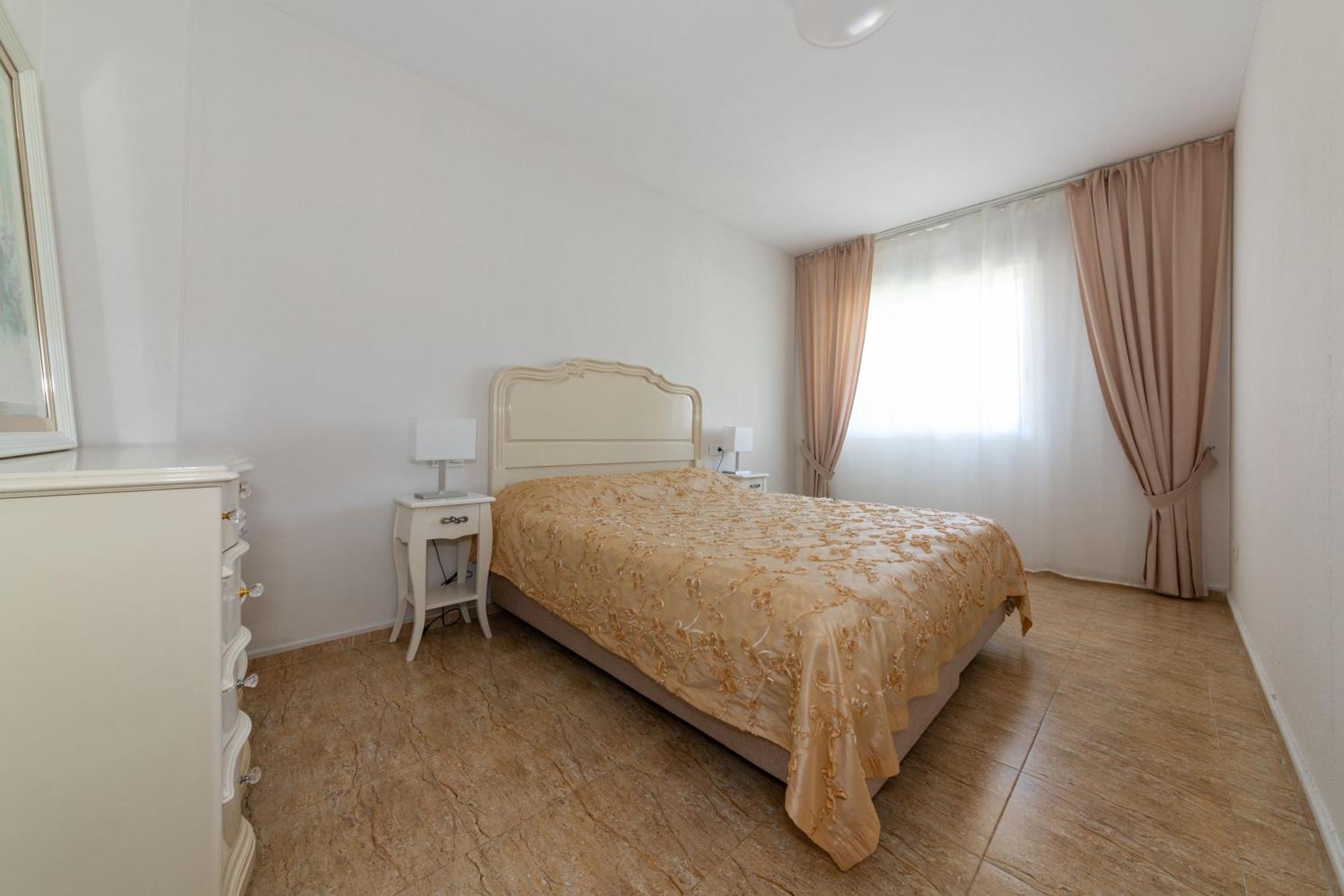 Haven:2br+2bth+wf+pool *