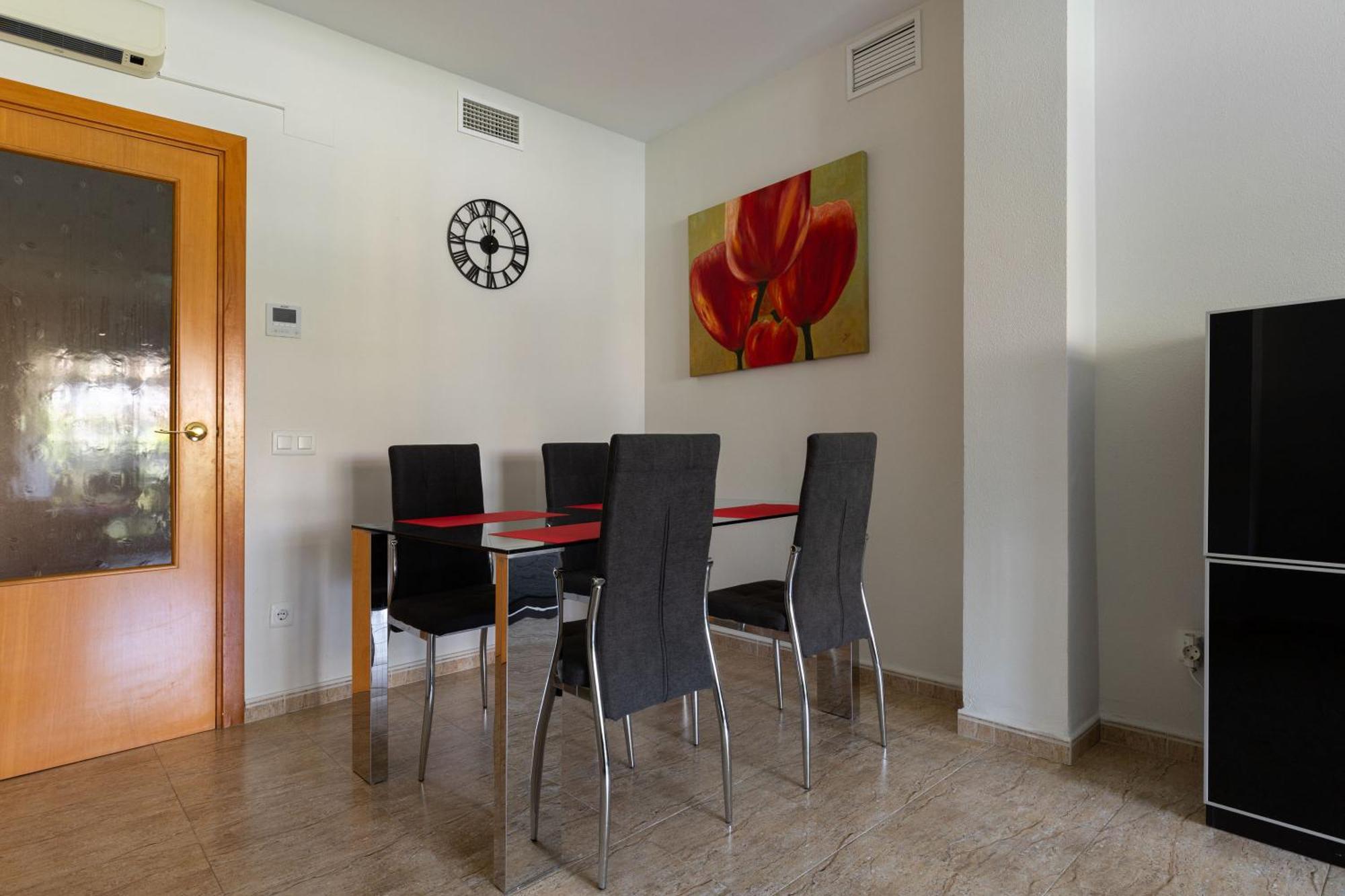 Haven:2br+2bth+wf+pool