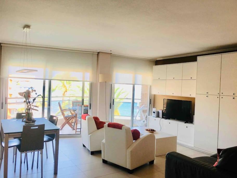 Frente Al Mar Con Wifi Y Parking. Cambrils