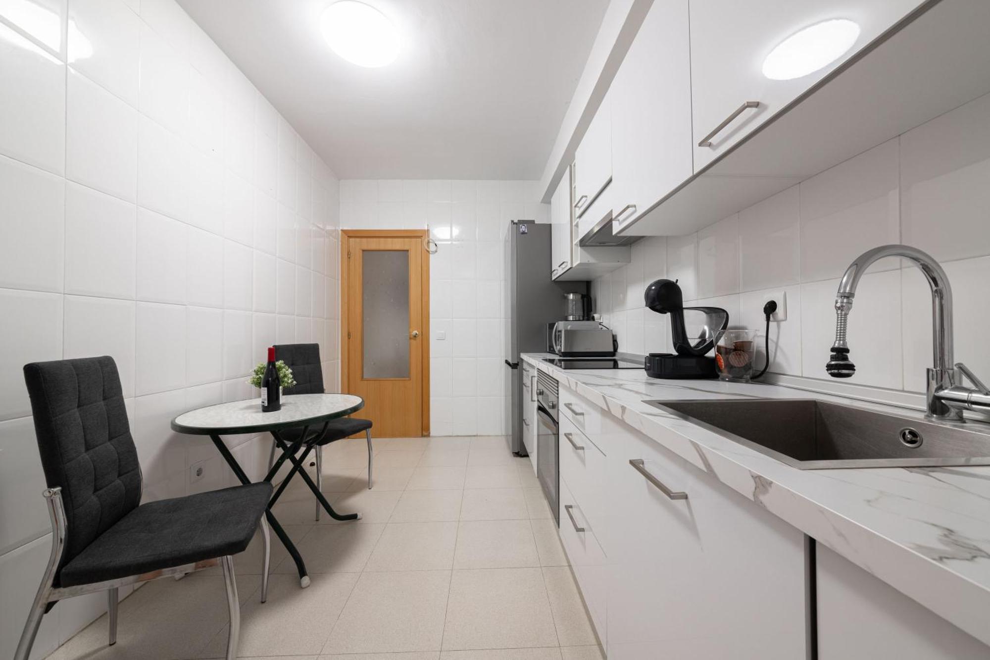 Haven:2br+2bth+wf+pool *