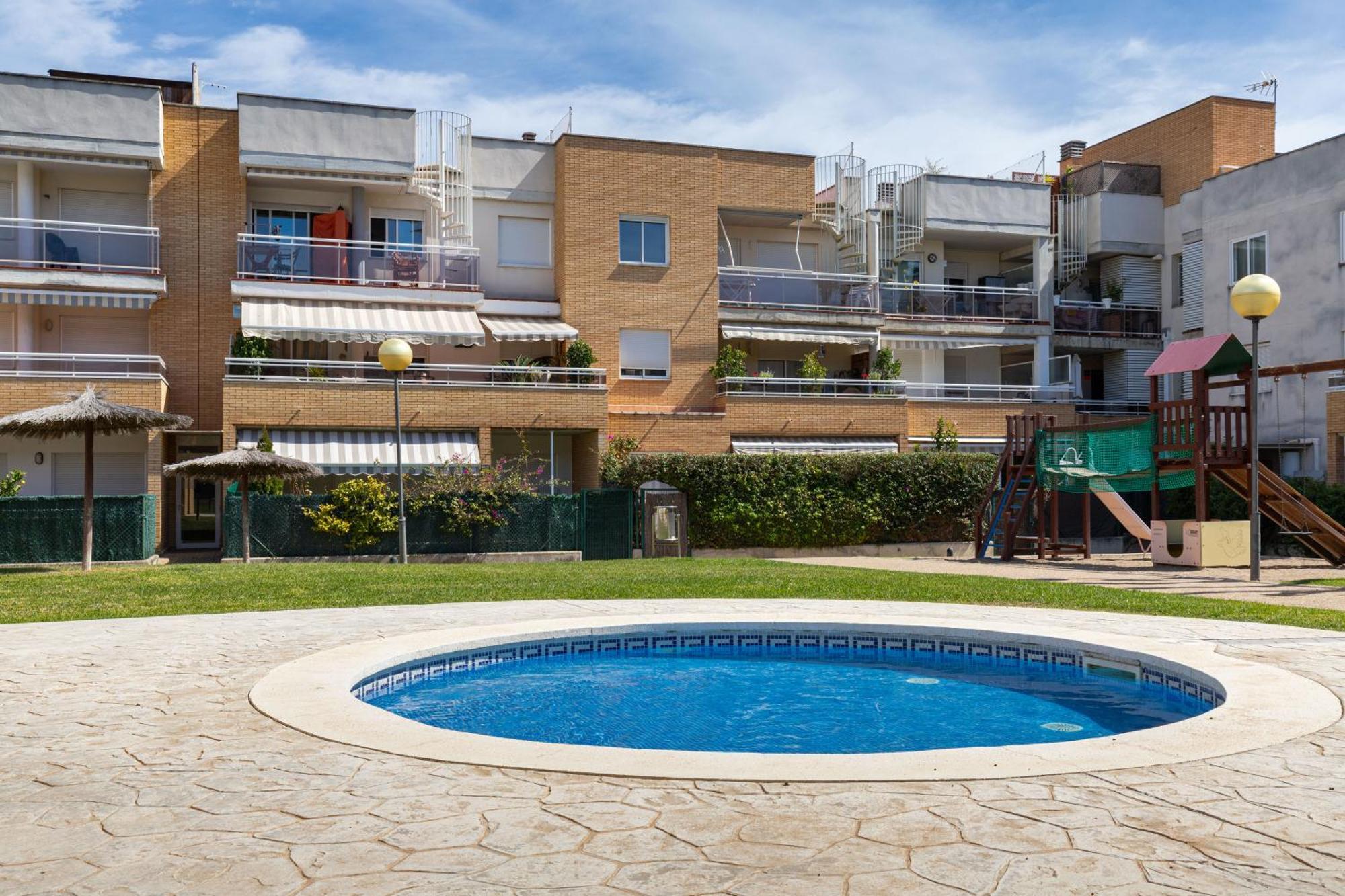 Haven:2br+2bth+wf+pool Cambrils