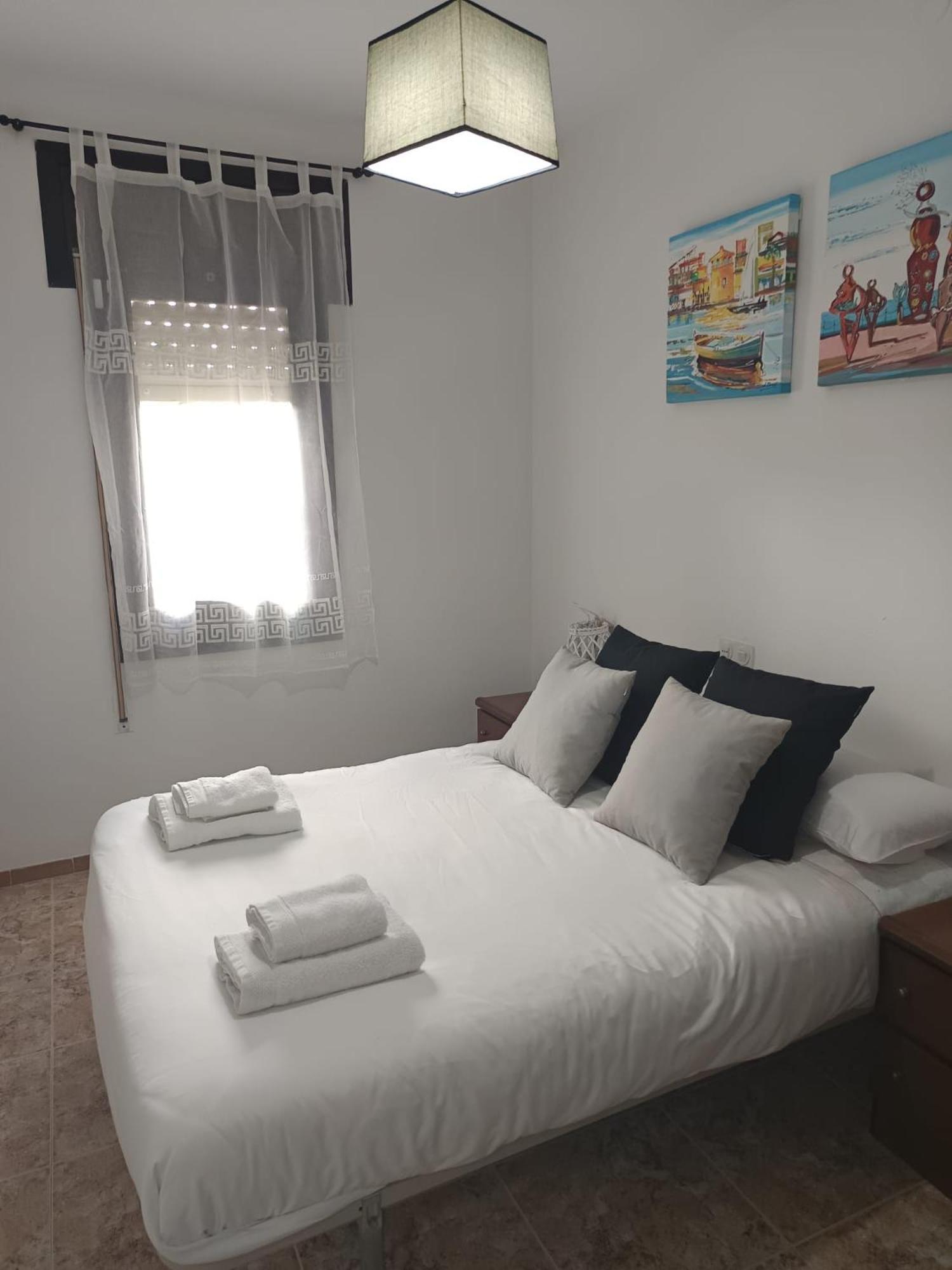 Tiebas, * Cambrils