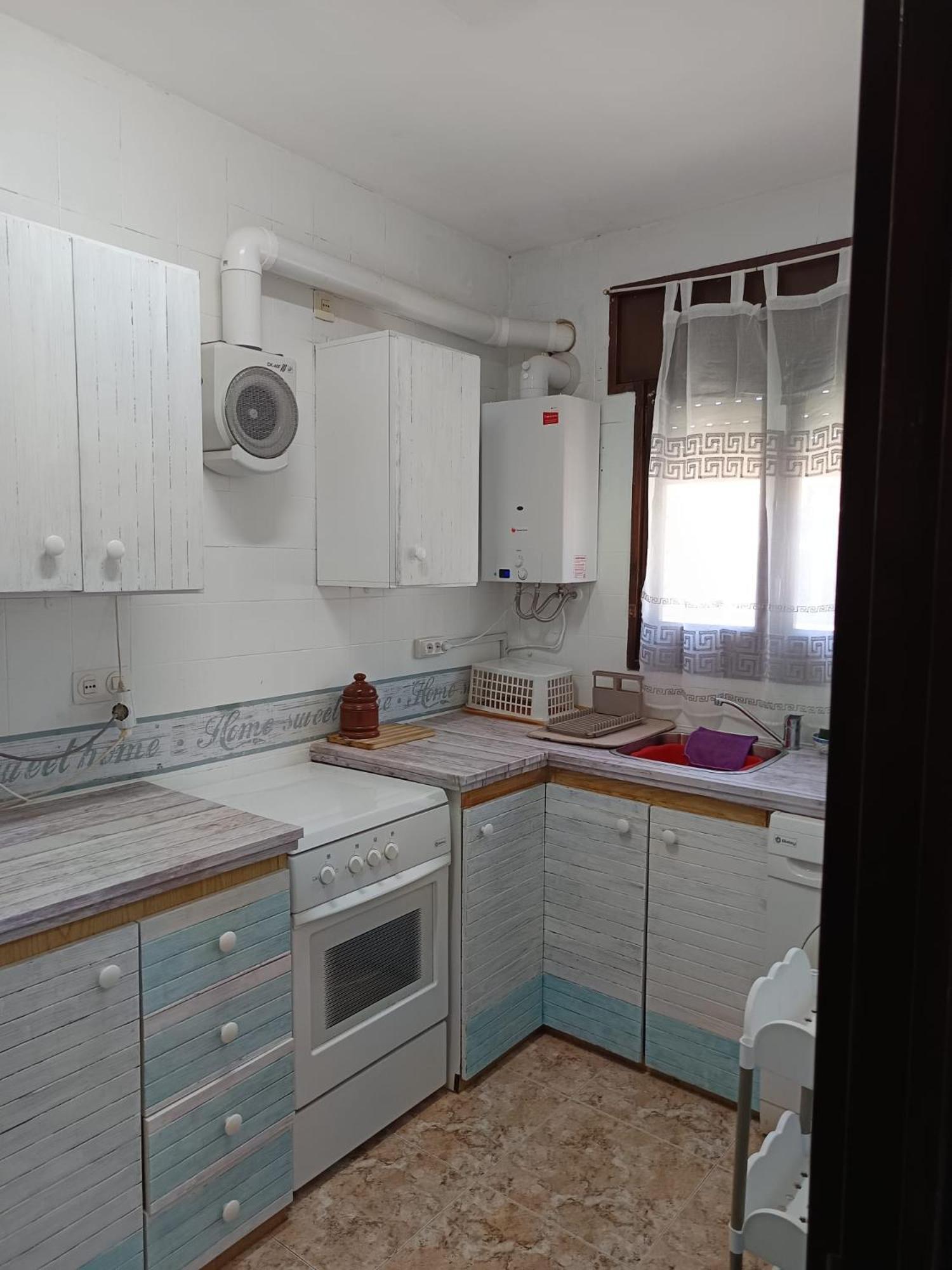 Tiebas, Apartment *