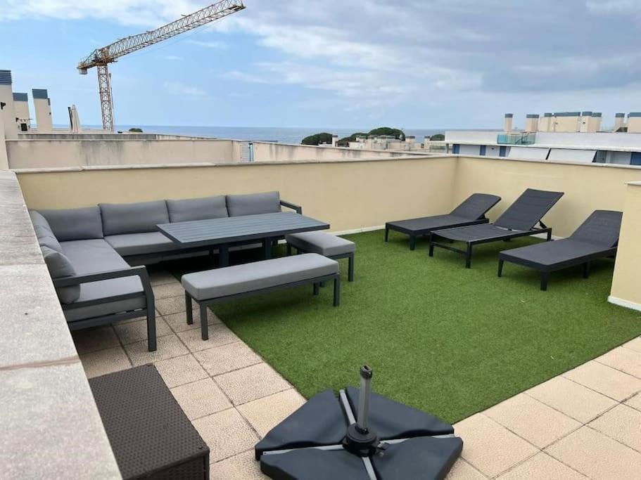 Apartamento Atico Con Terraza/vistas Al Mar/parking Cambrils