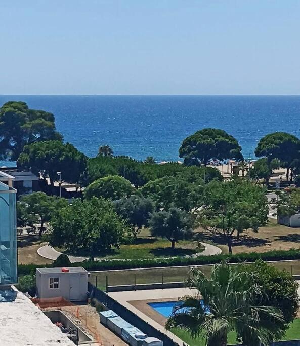 Atico Con Terraza/vistas Al Mar/parking Apartamento