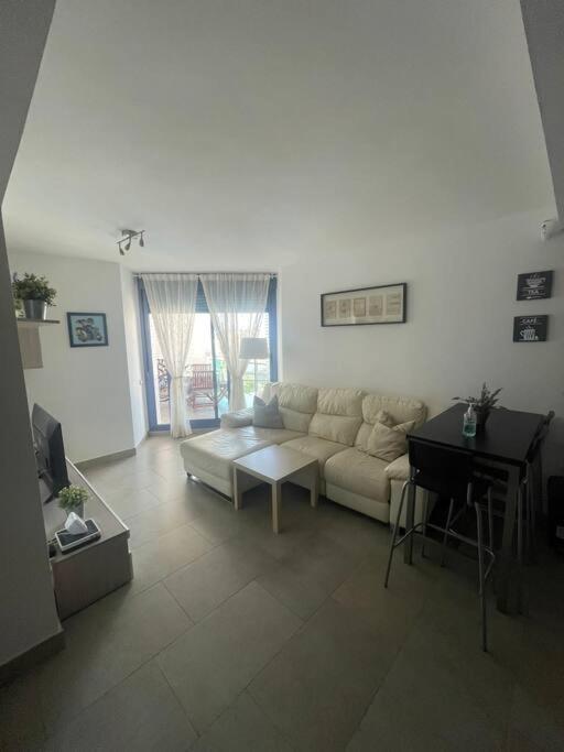 Atico Con Terraza/vistas Al Mar/parking Apartamento *