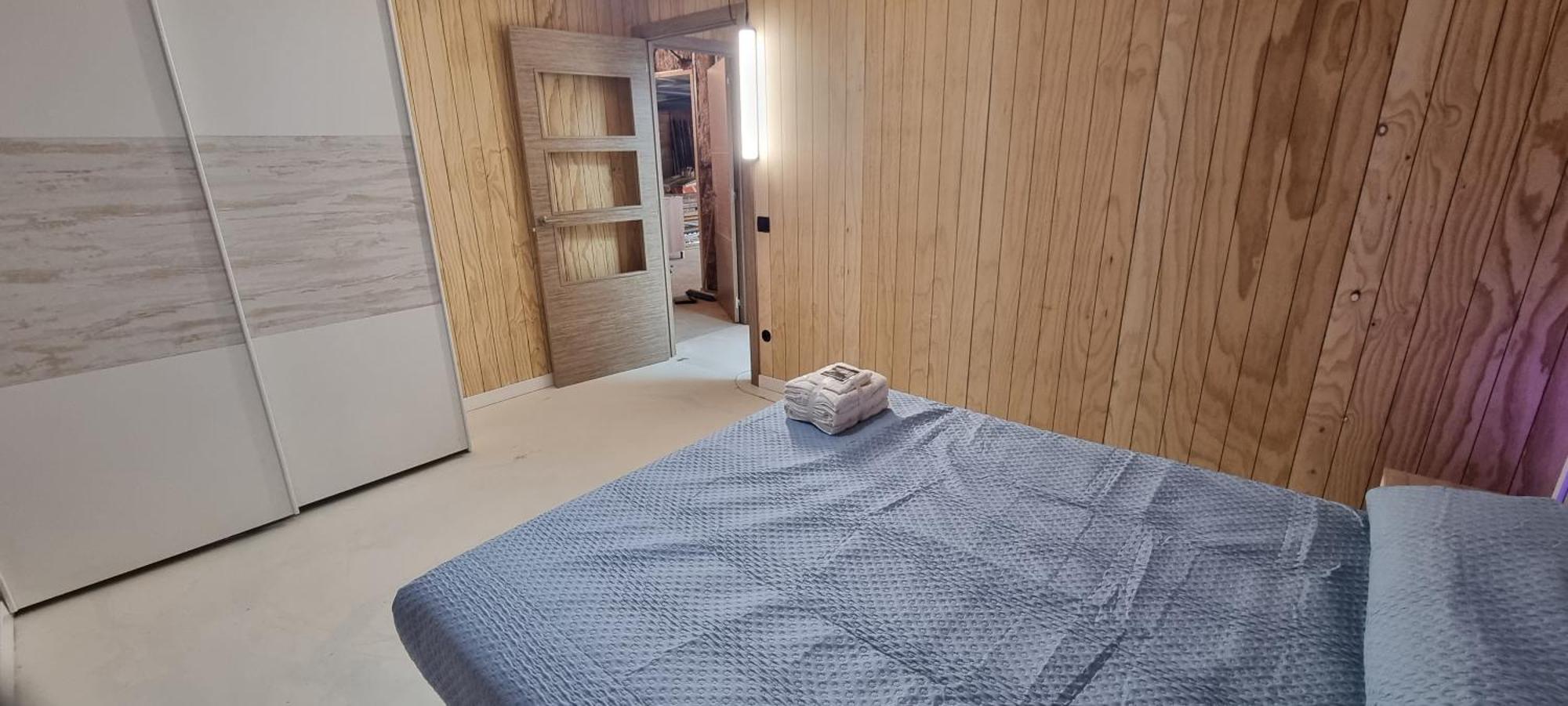 Loft Con 2 Dormitorios, Jacuzzi Y Garage *