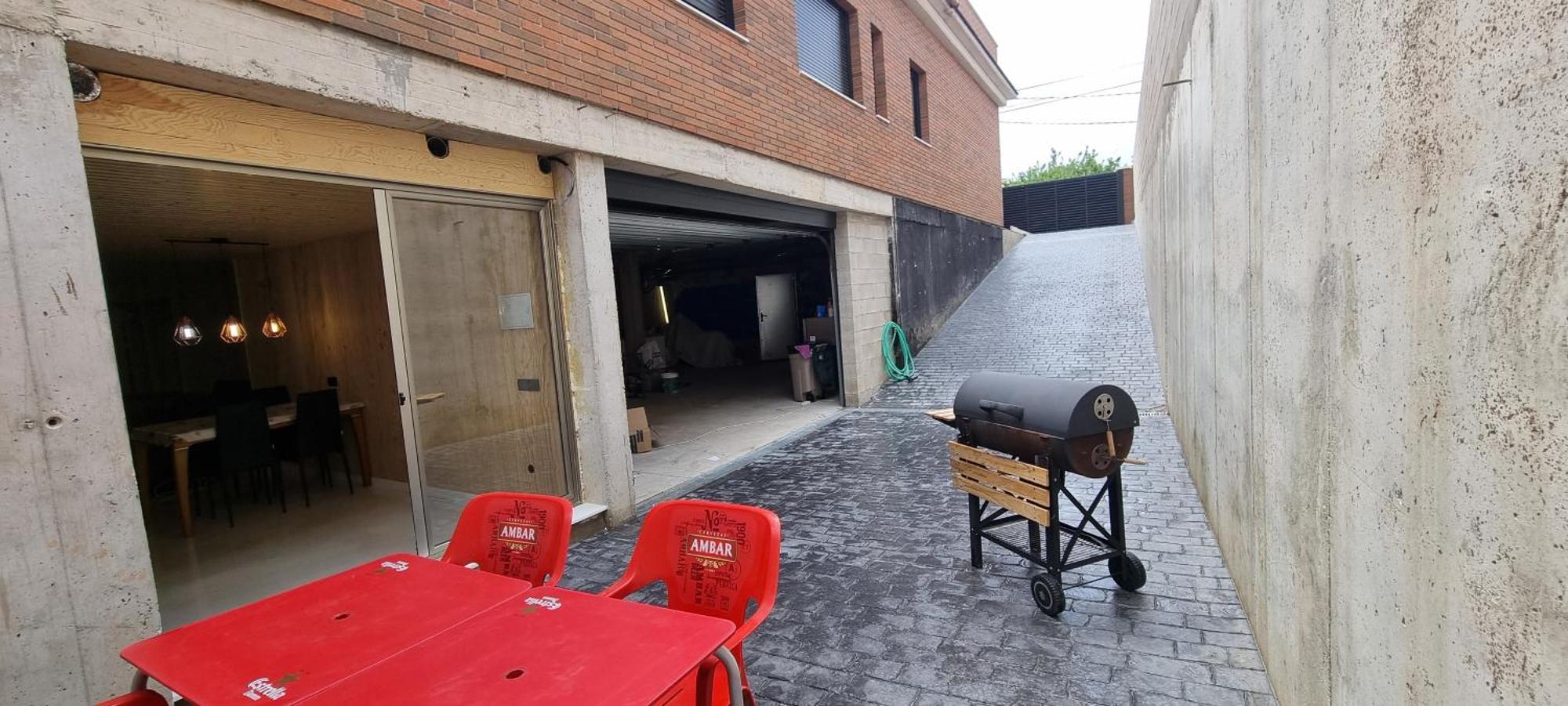 Loft Con 2 Dormitorios, Jacuzzi Y Garage * Cambrils