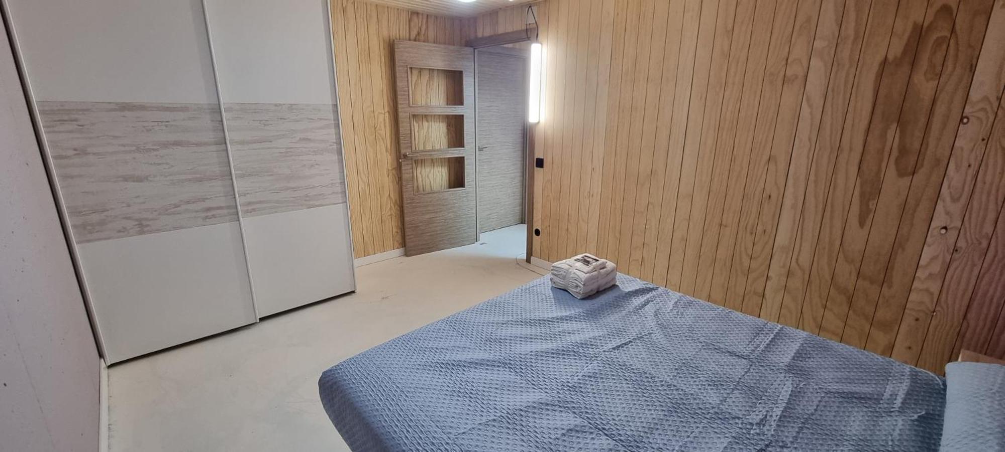 Loft Con 2 Dormitorios, Jacuzzi Y Garage Apartment *