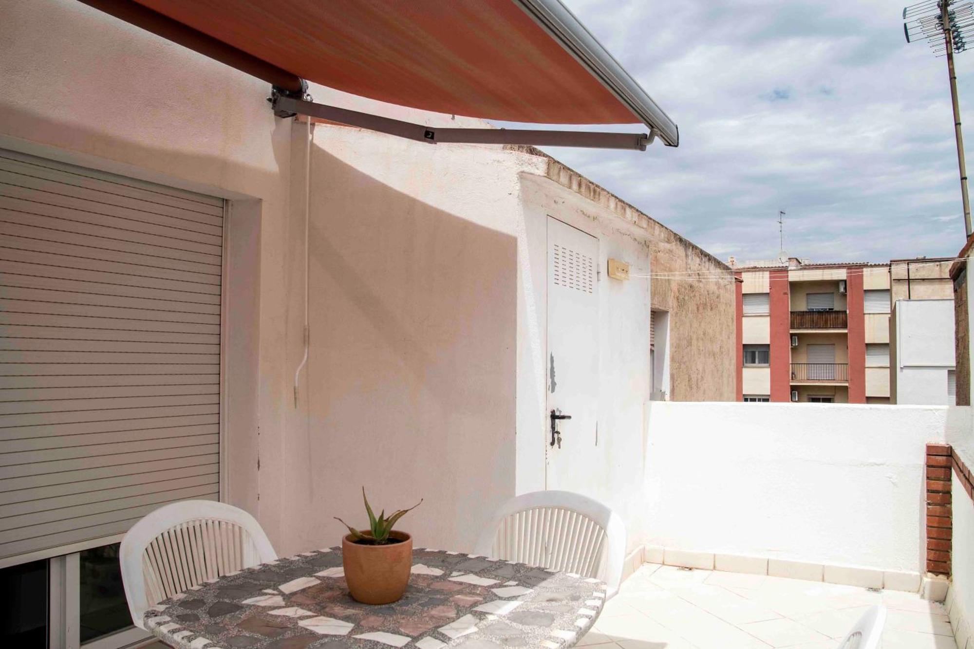 Loftcambrils Apartment