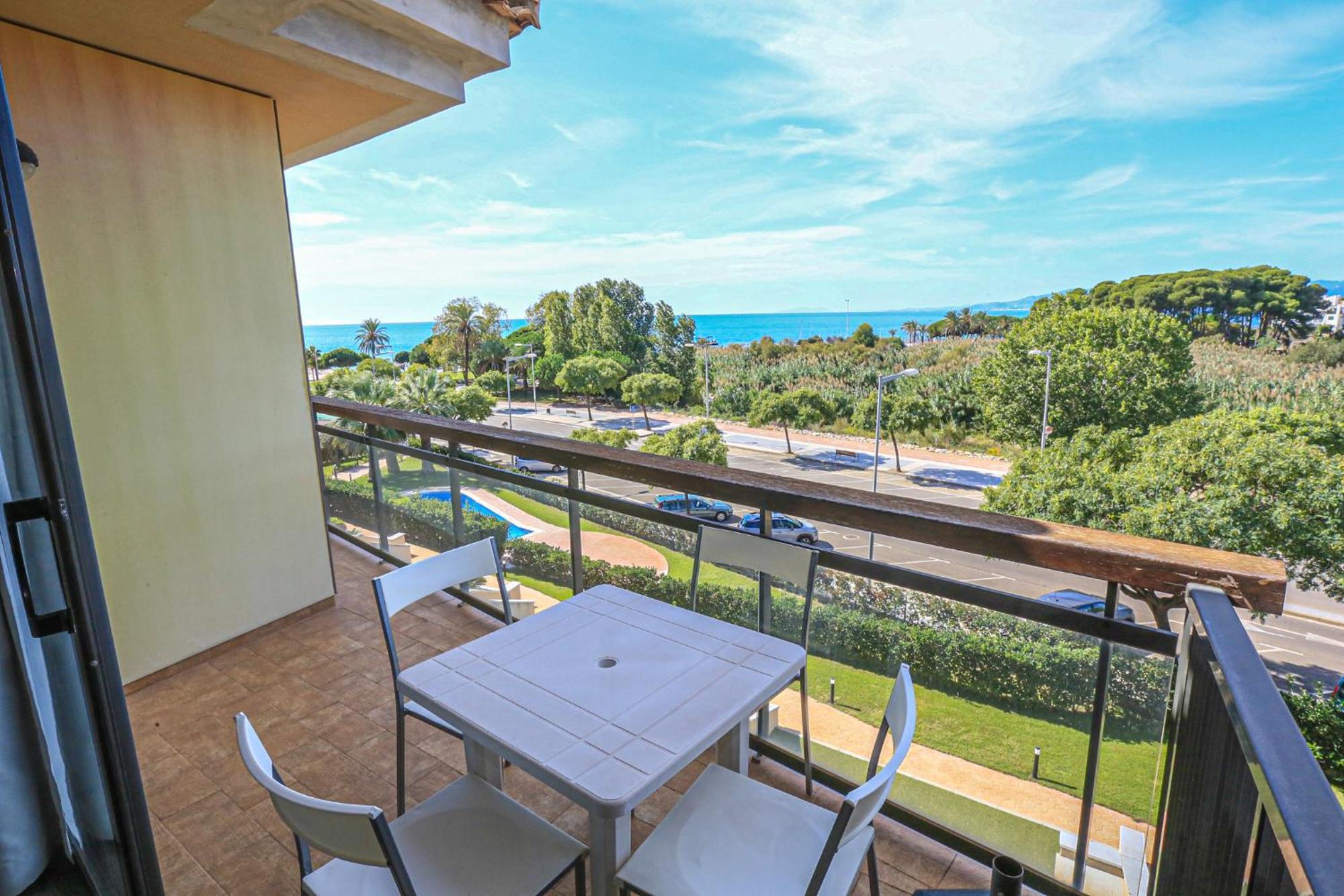 Ciutadella Atico - Only Families Apartment Cambrils
