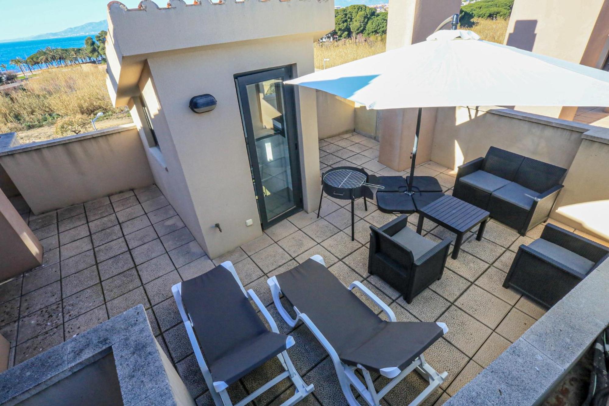 Ciutadella Atico - Only Families Apartment *