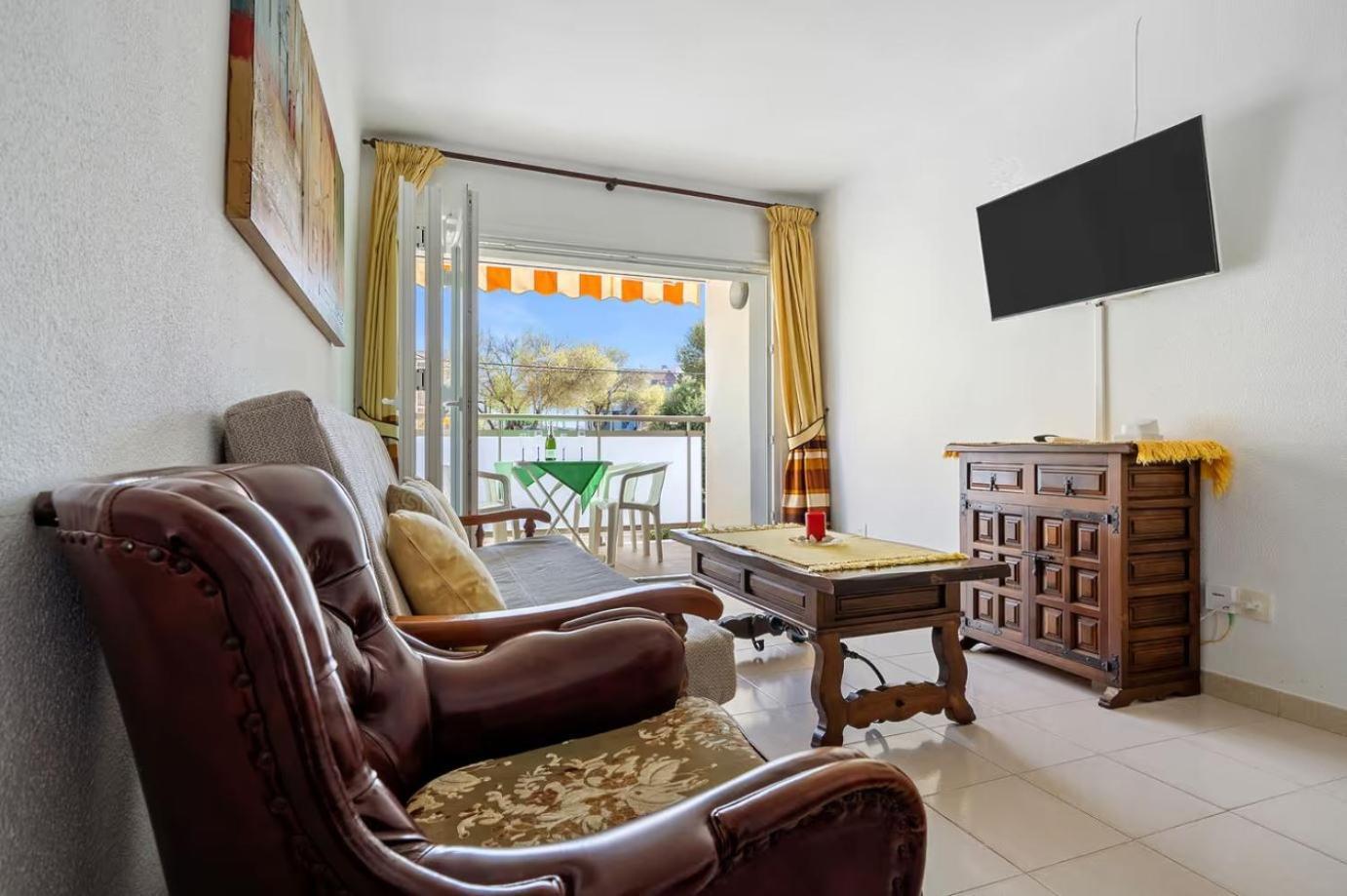 Playa Dorada B106 Apartment