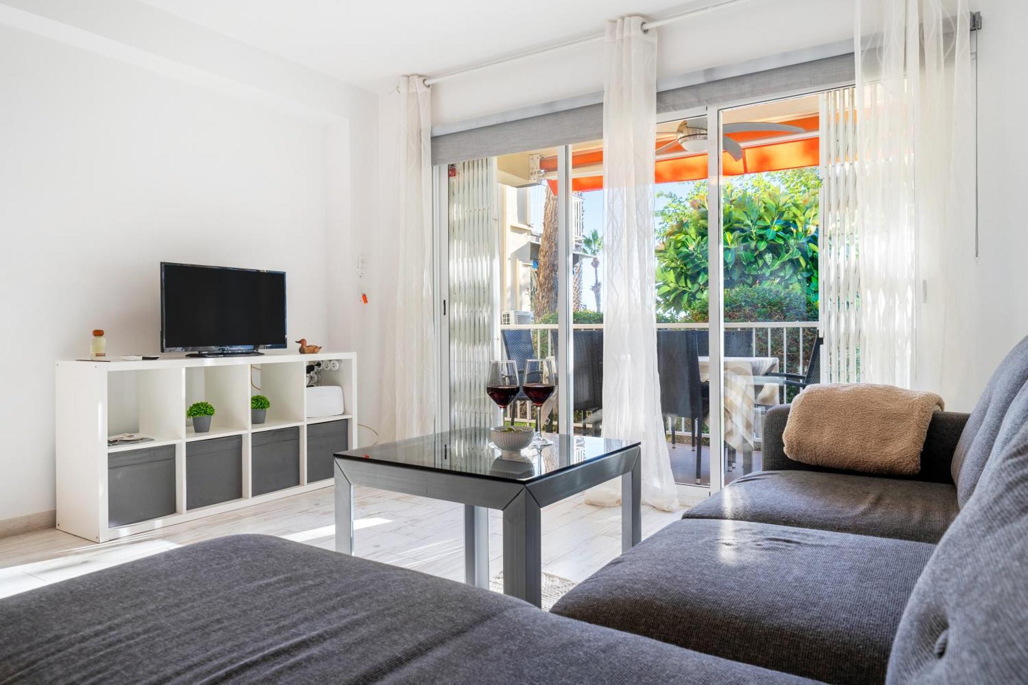 Apartamento La Llosa -1er Linea *