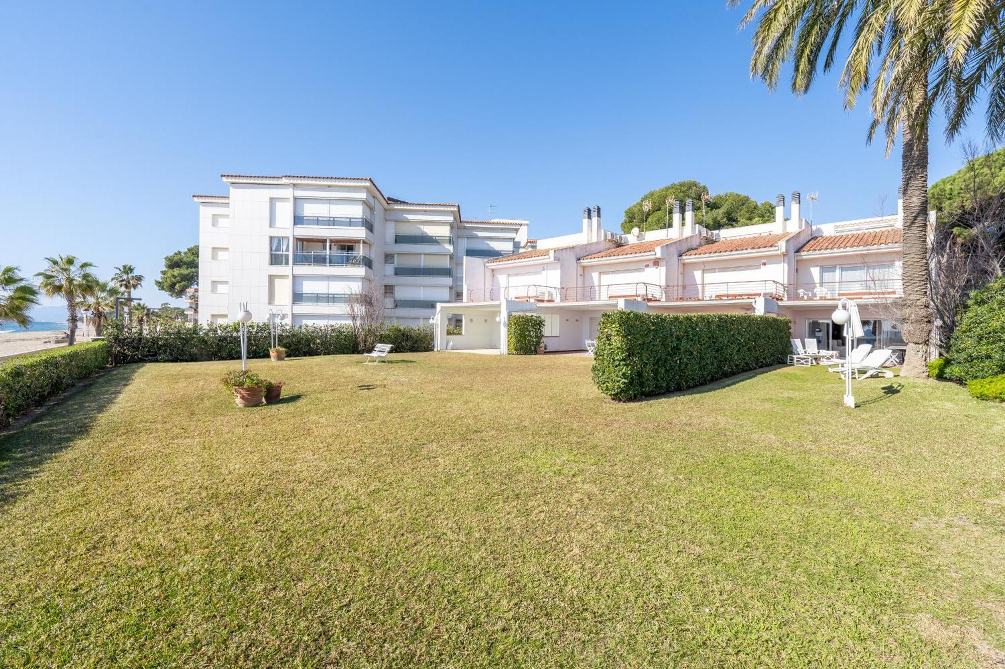 Hauzify I Casa Geranis Сasa de vacaciones *