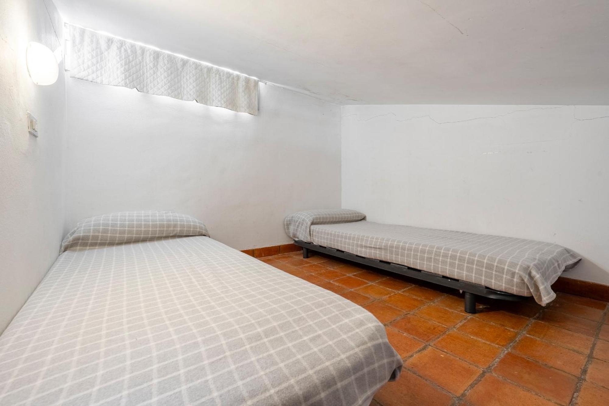 Hauzify I Casa Geranis Сasa de vacaciones *