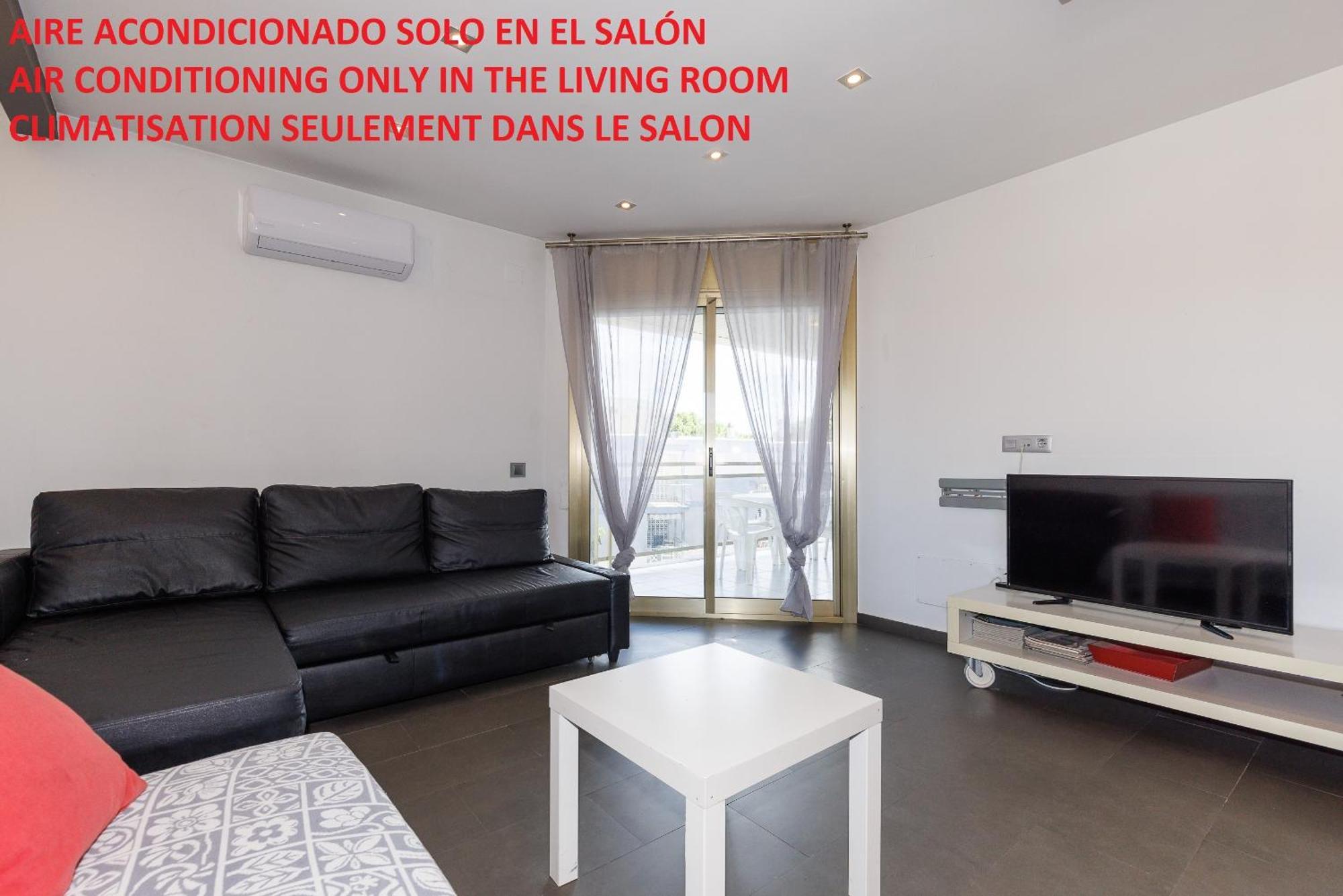 Uhc Versailles Family Complex Apartamento Cambrils
