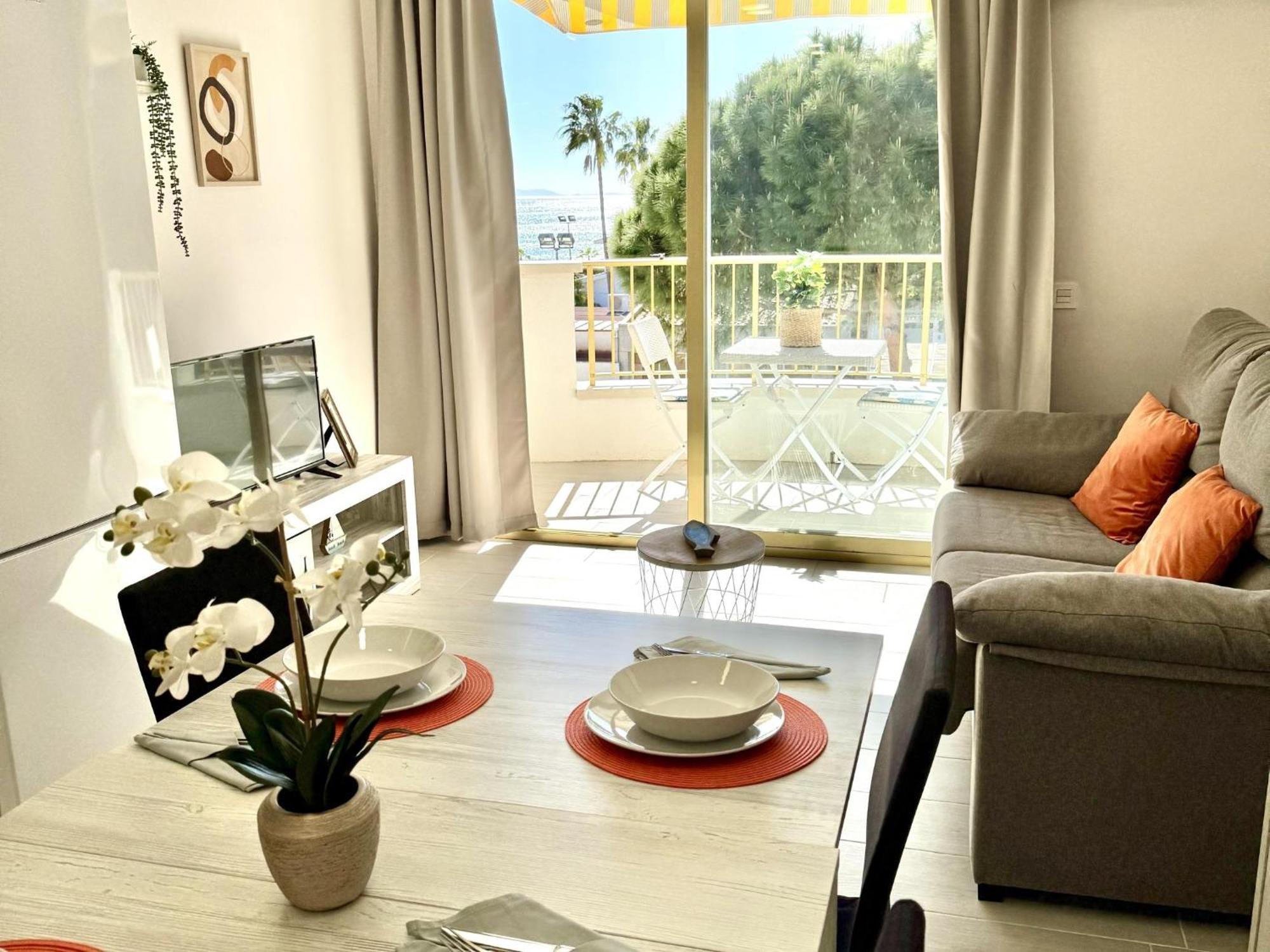 Apartbeach Internacional Y Vistas Playa Apartamento Cambrils