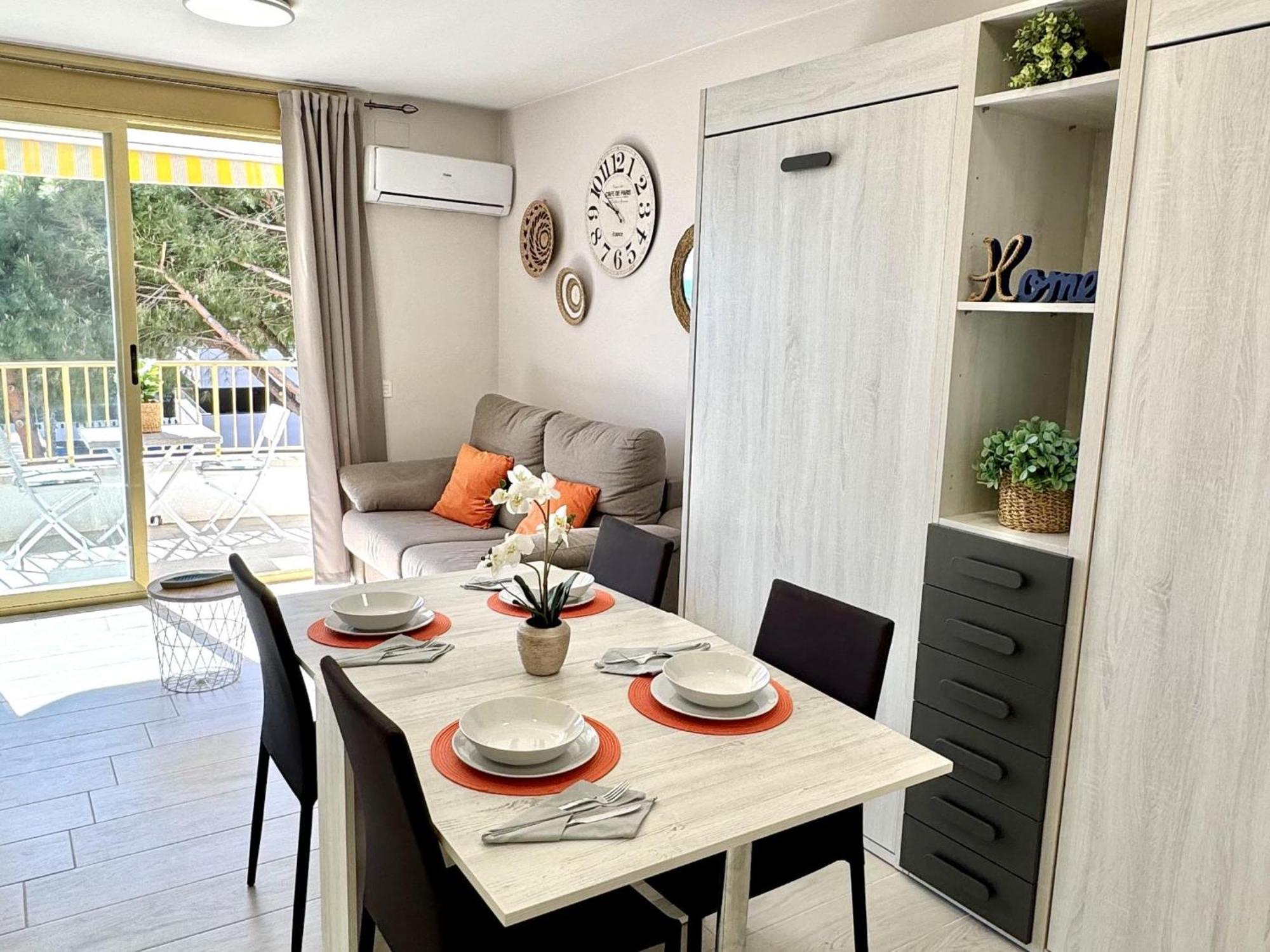 Apartbeach Internacional Y Vistas Playa * Cambrils