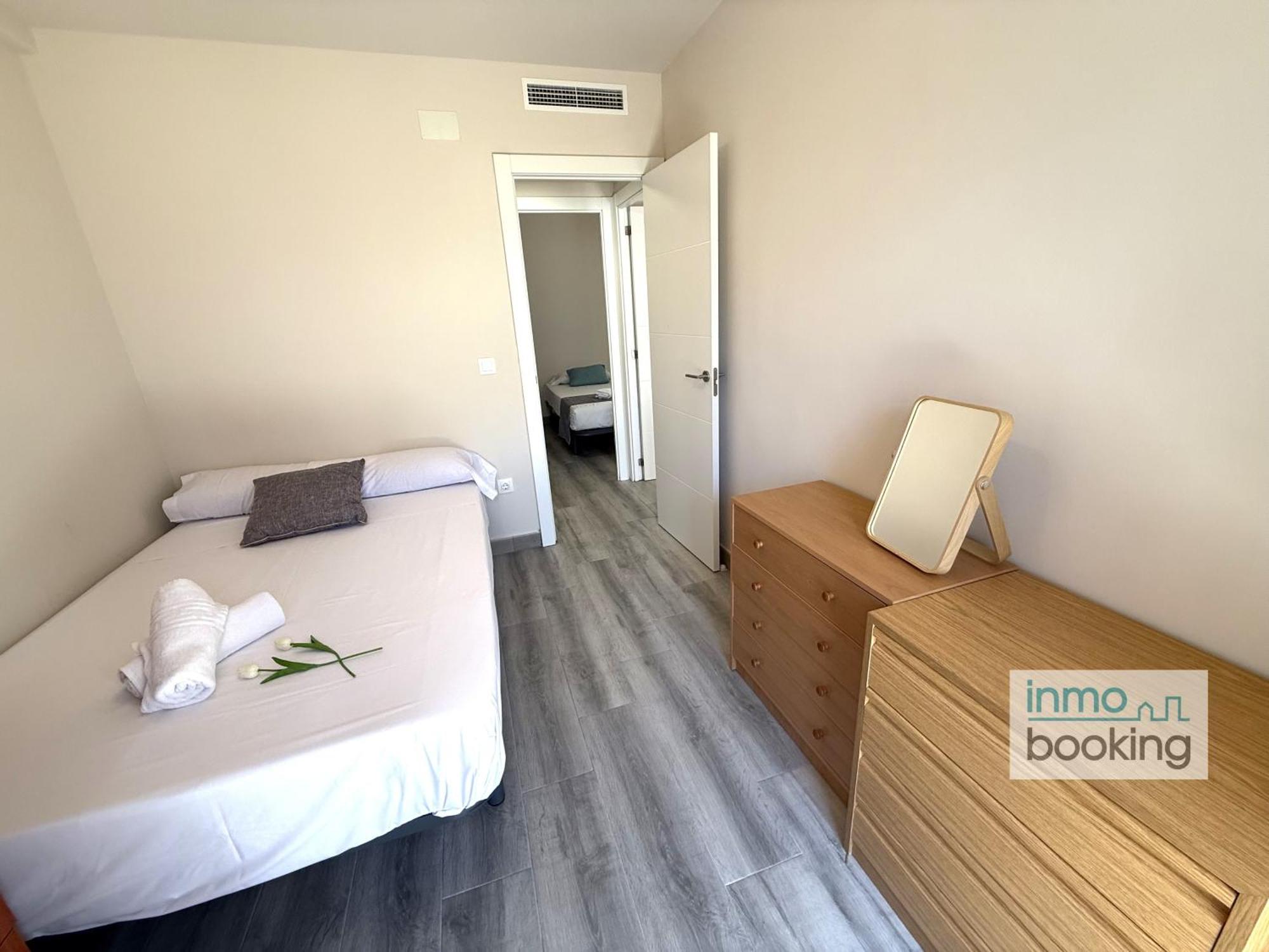 Sol Montserrat , Climatizado Y Playa Apartamento *
