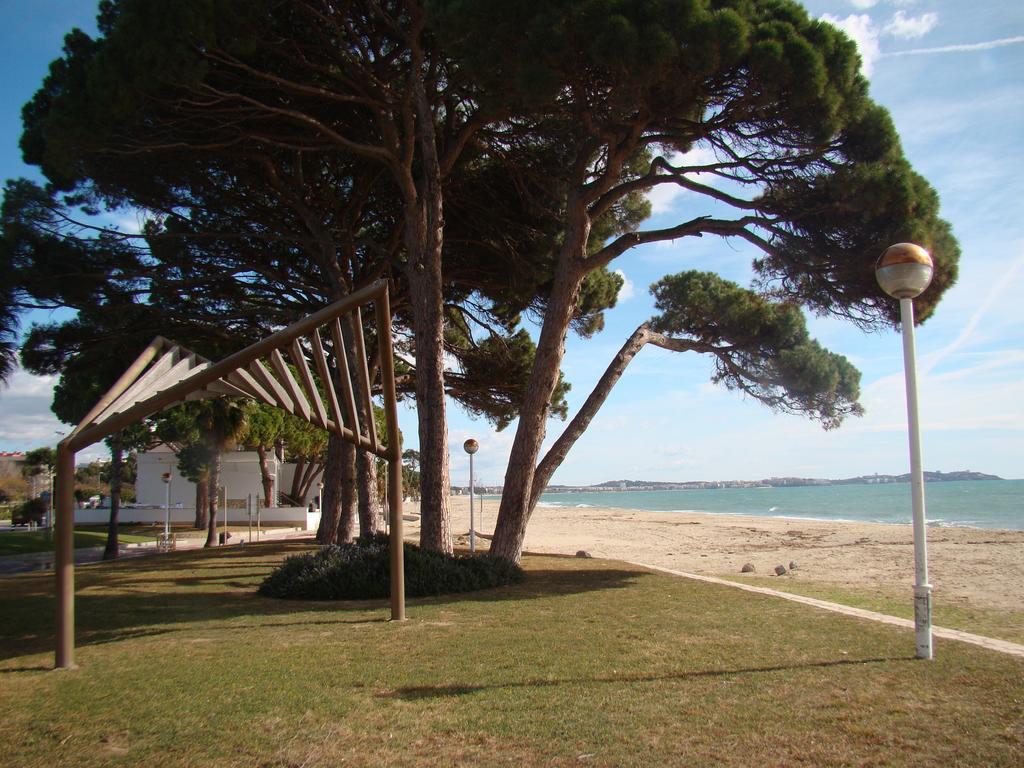 Playa Esquirol Apartamento *