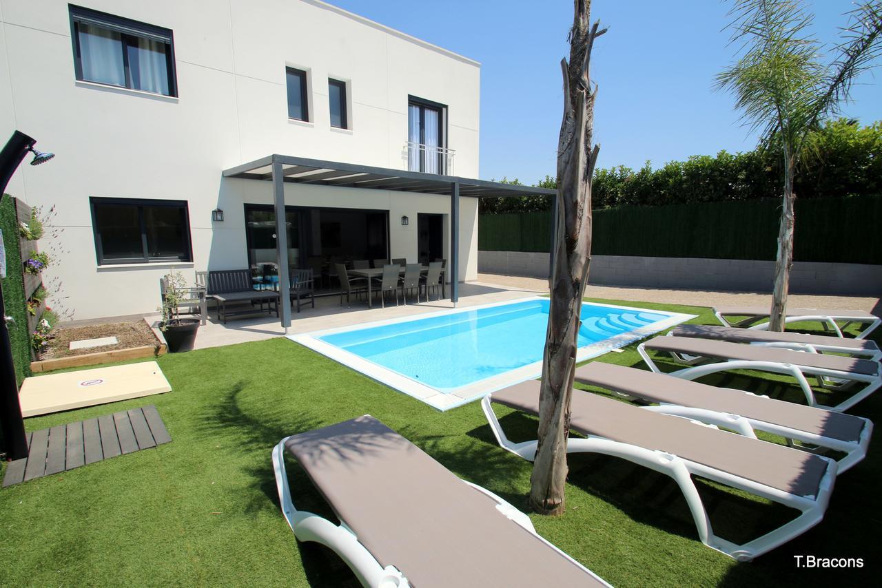 Milos Villa