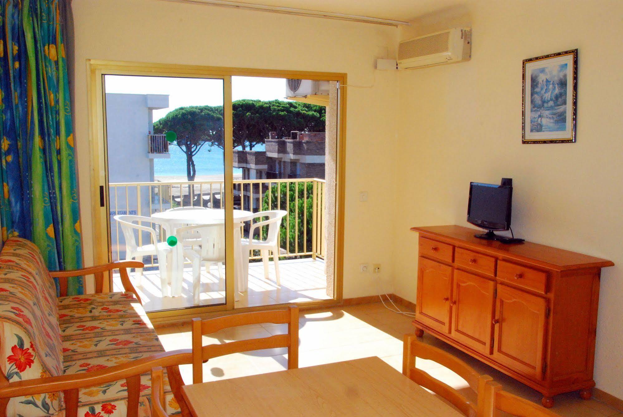 Rentalmar Pins Marina Apartamento Cambrils