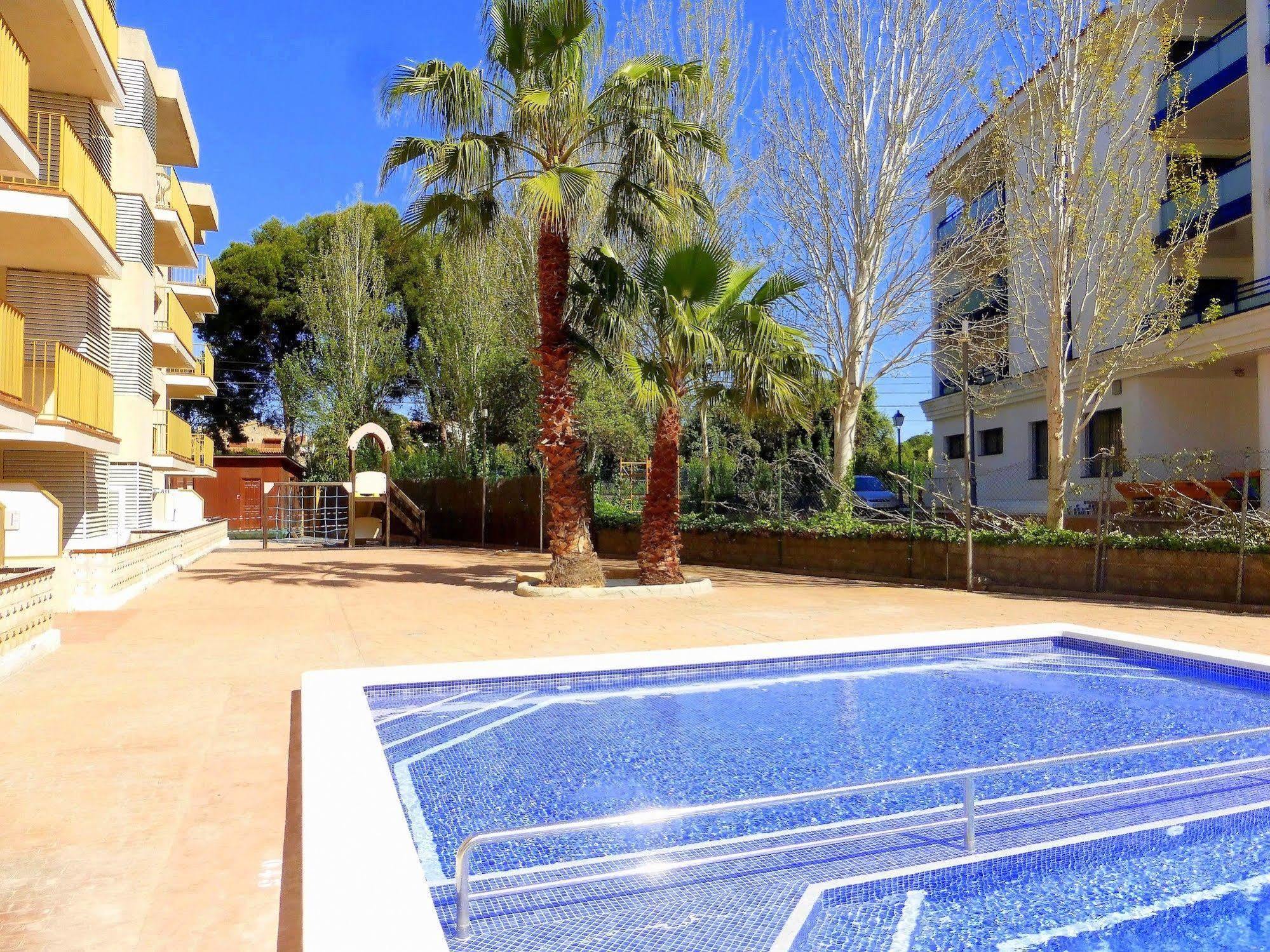 Rentalmar Pins Marina Apartamento *