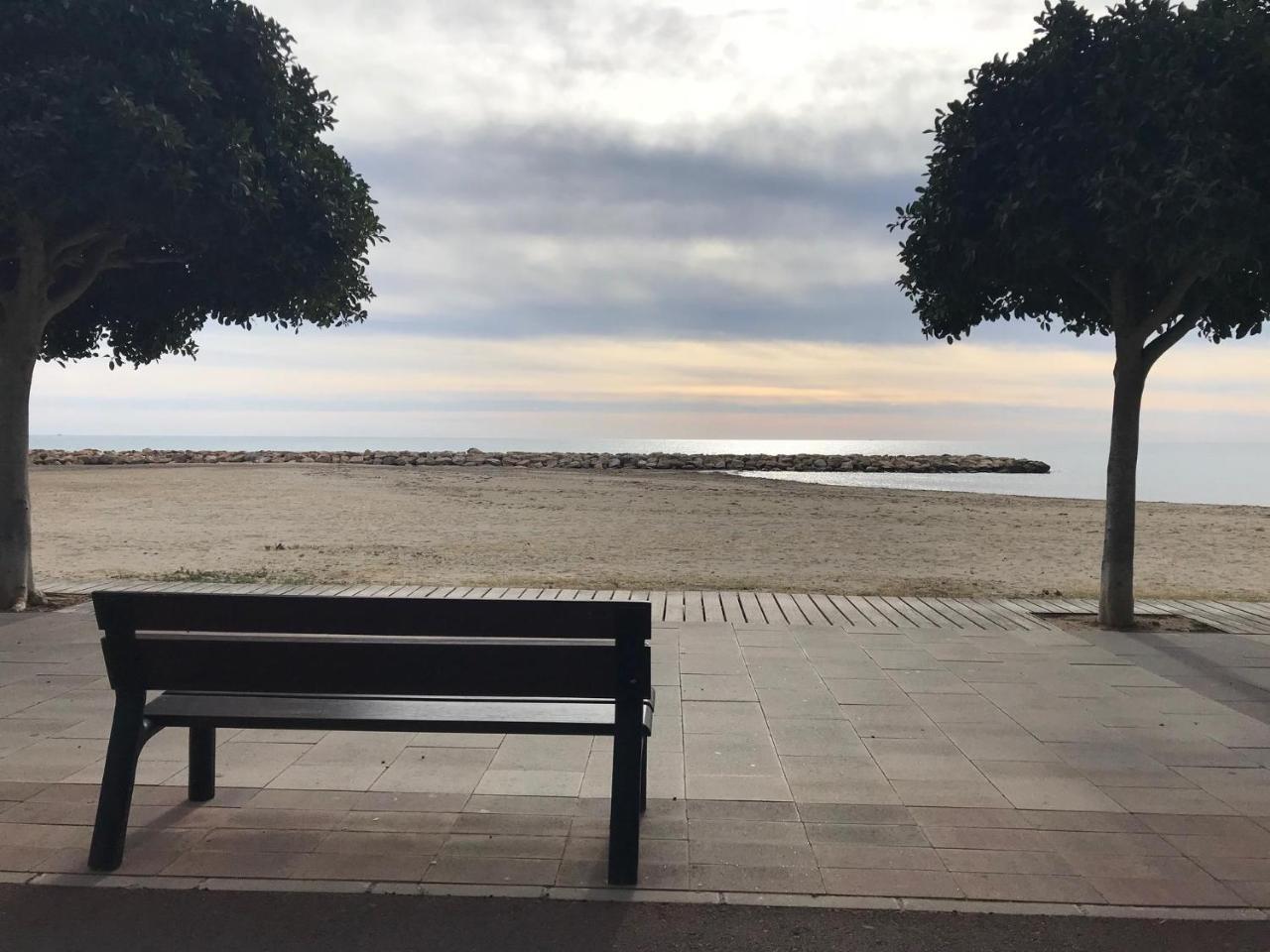 Situado En 1º Linea De Playa La Llosa 112b - Inmo22 *