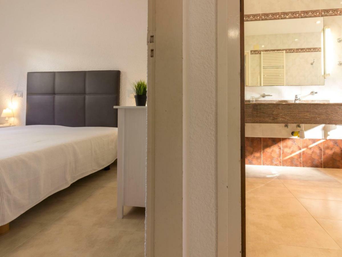 Yolemi By Interhome