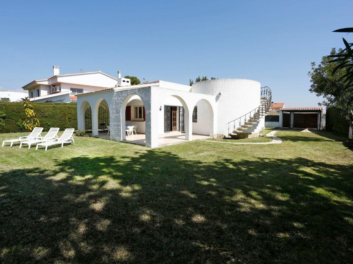 Yolemi By Interhome *