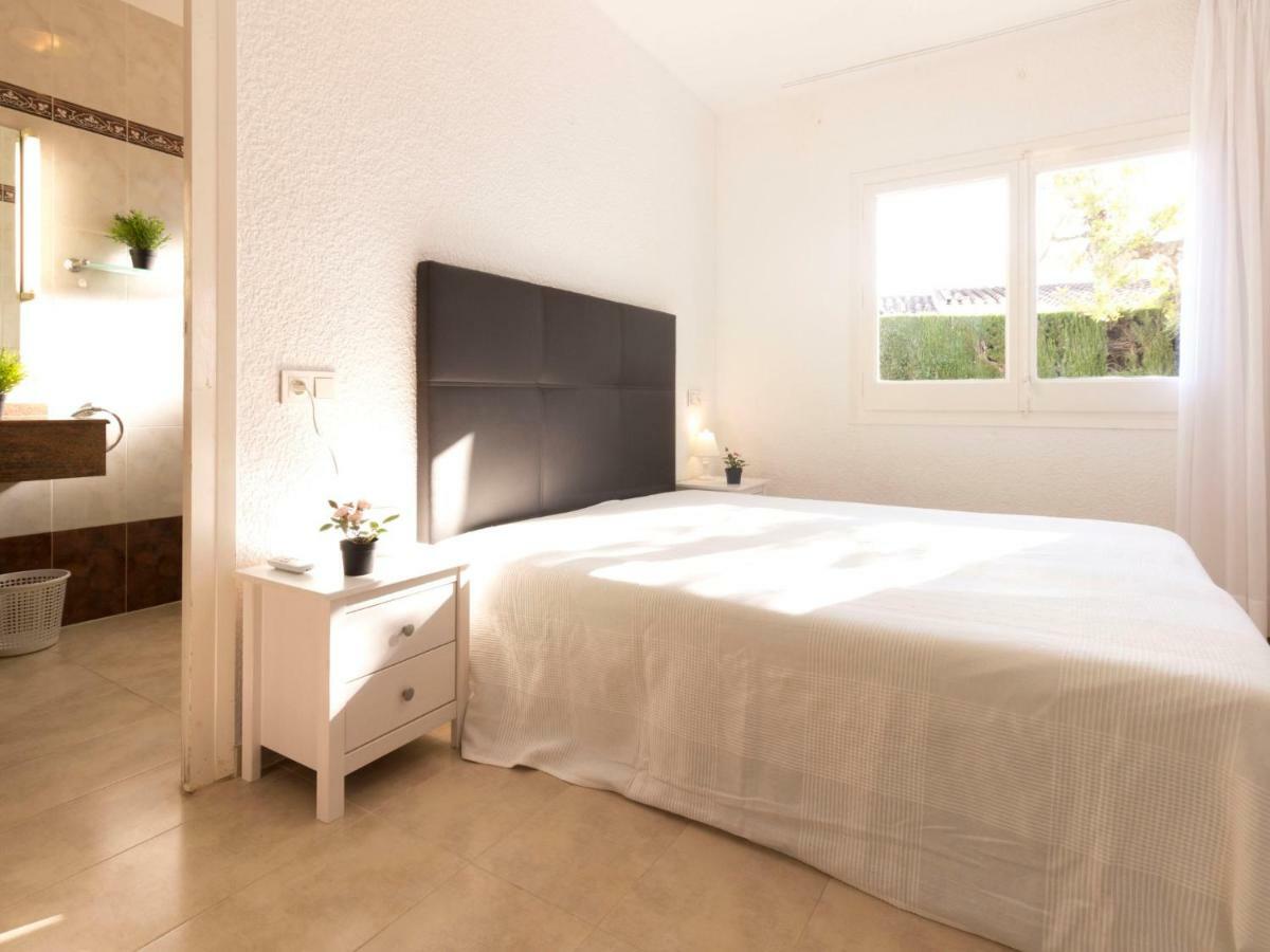 Yolemi By Interhome *