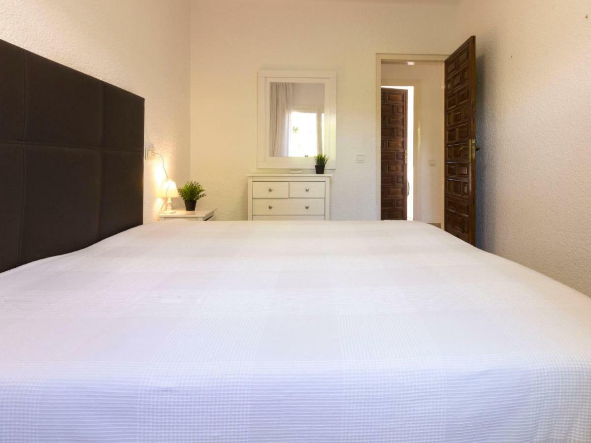 Yolemi By Interhome