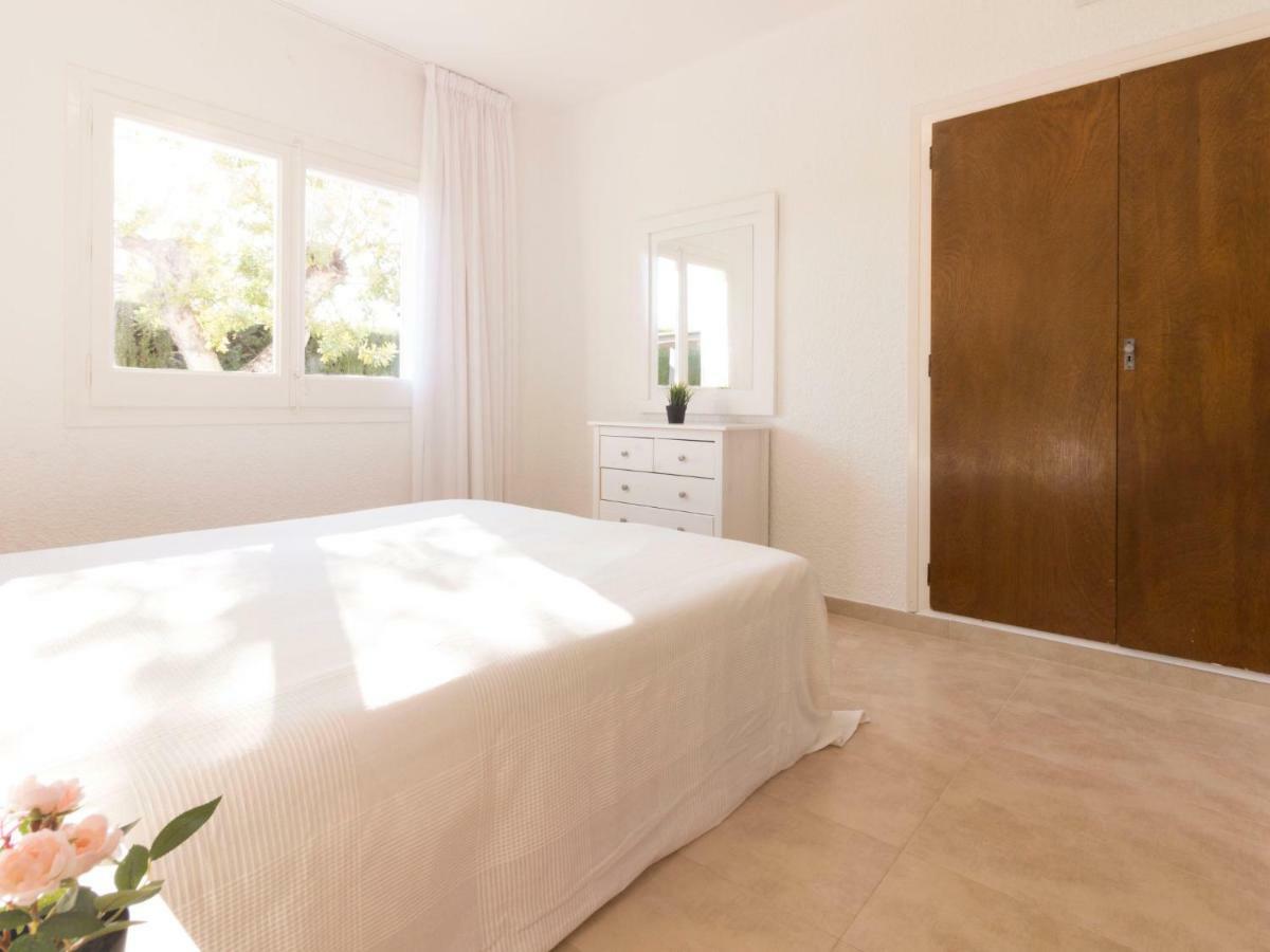 Yolemi By Interhome Cambrils