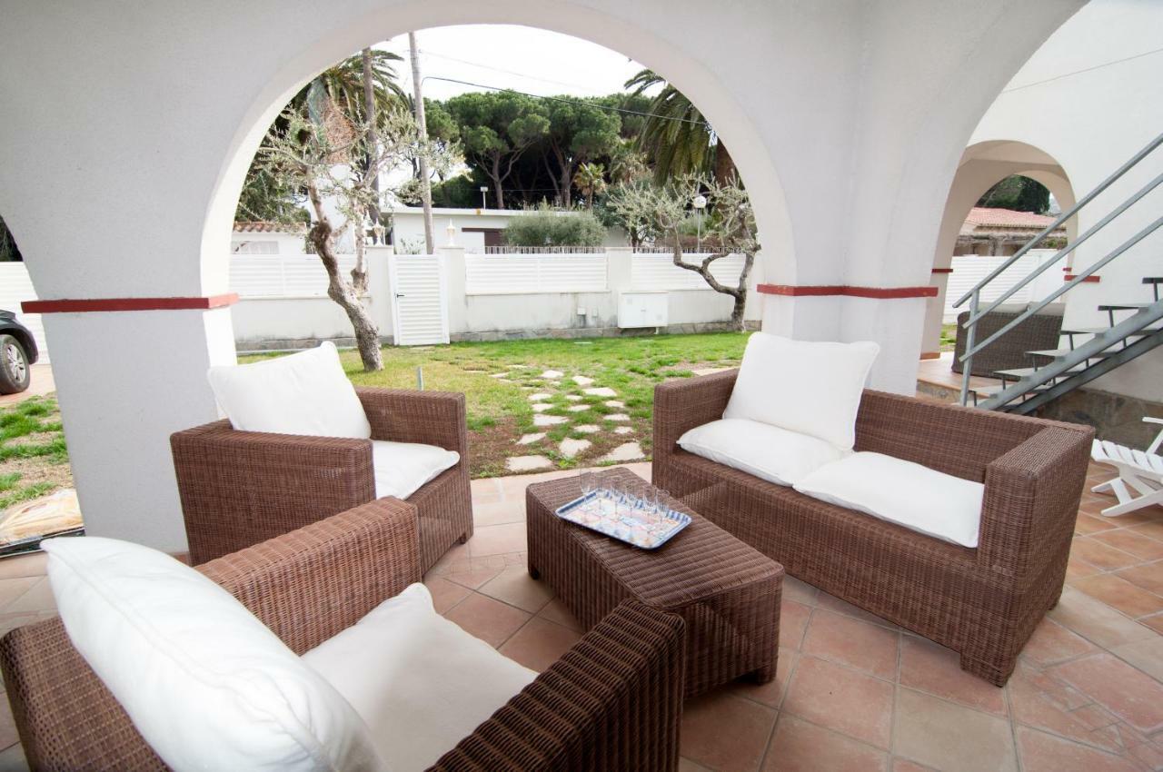 Casa 3 Dorm A Pie Del Mar Con Su Jardin Y Parking *