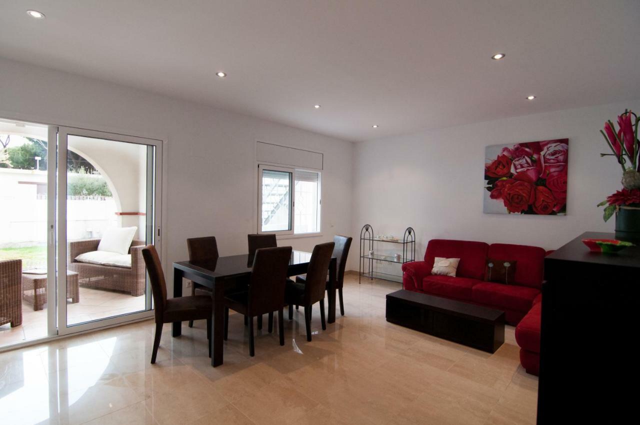 Сasa de vacaciones Casa 3 Dorm A Pie Del Mar Con Su Jardin Y Parking Cambrils