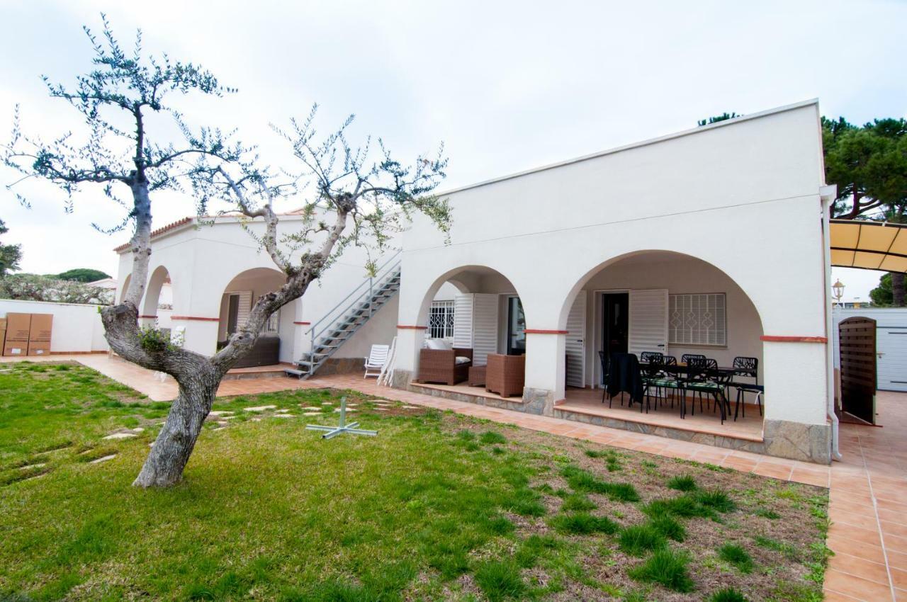 Casa 3 Dorm A Pie Del Mar Con Su Jardin Y Parking *
