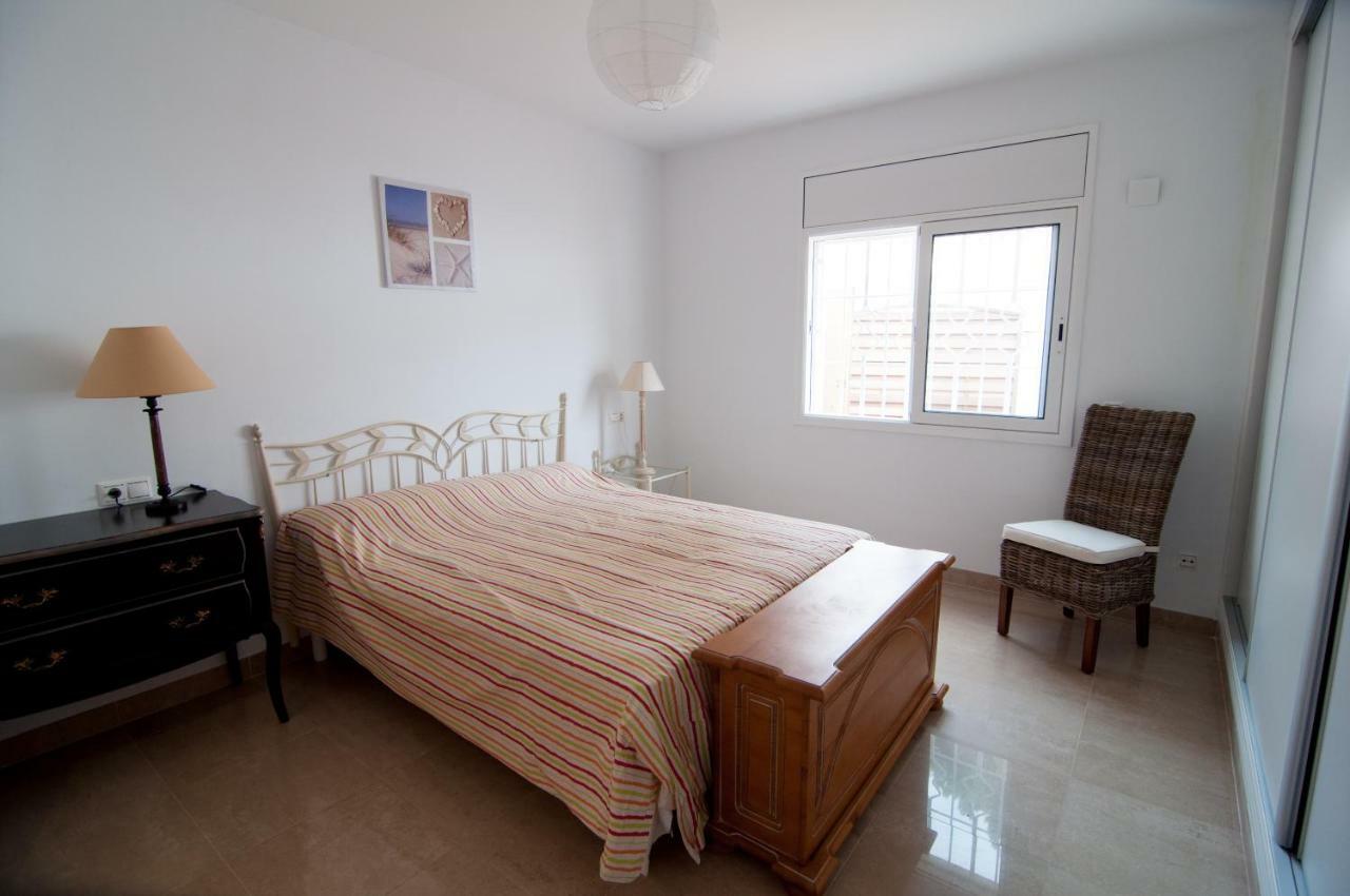 Сasa de vacaciones Casa 3 Dorm A Pie Del Mar Con Su Jardin Y Parking