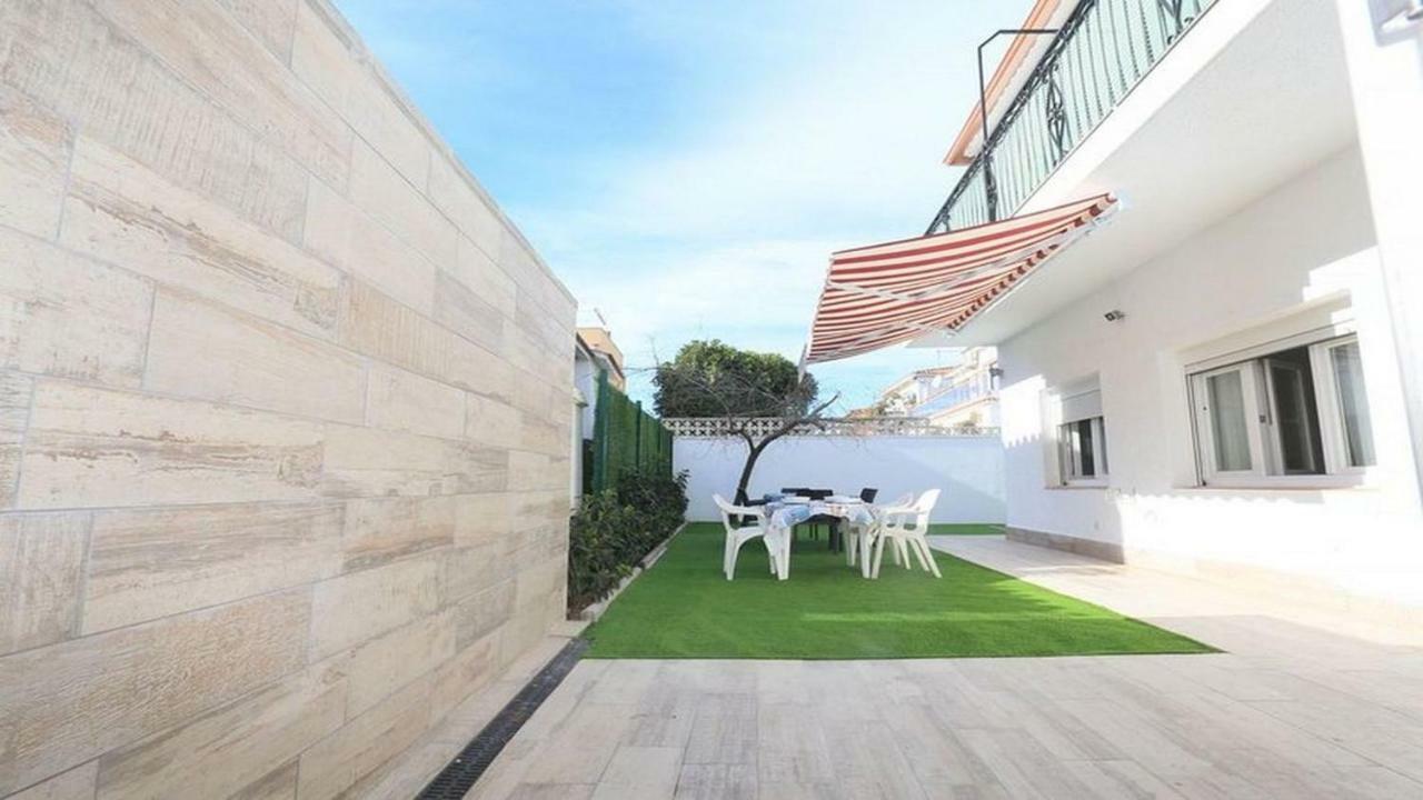 Sol Cavet Con Jardin Portaventura Cambrils