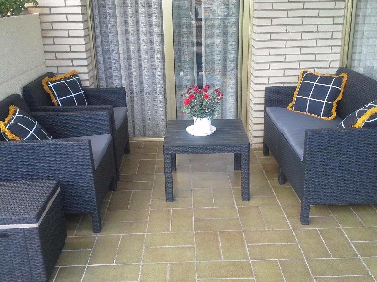 Vue: Beachfront Retreat With Pool And Access Apartment